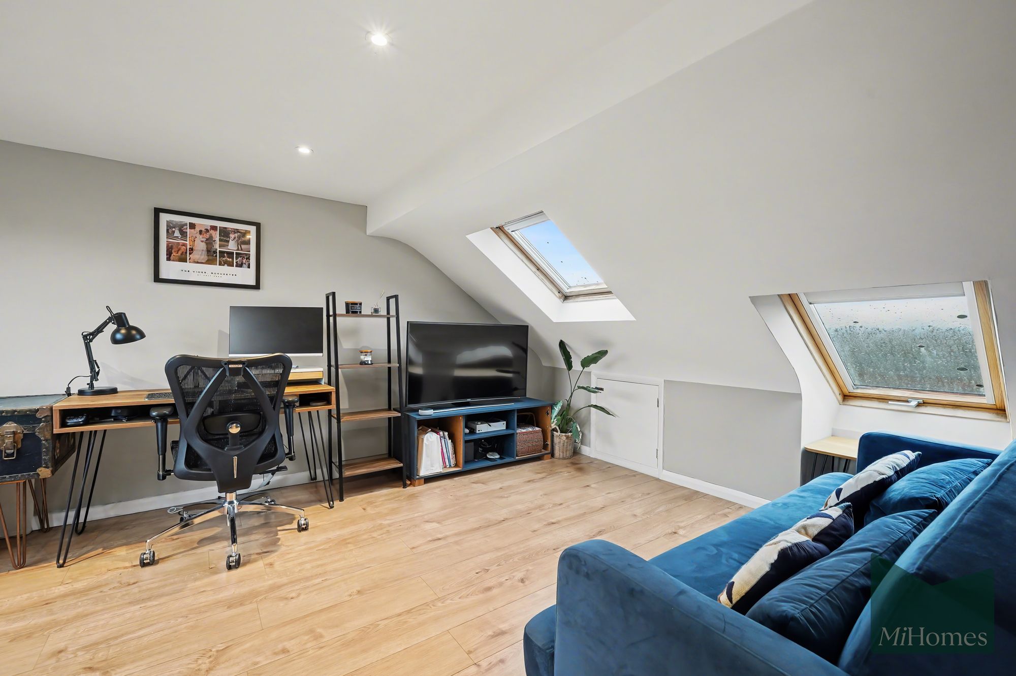 4 bed mid-terraced house for sale in Windsor Drive, Barnet, EN4 - Property Image 28