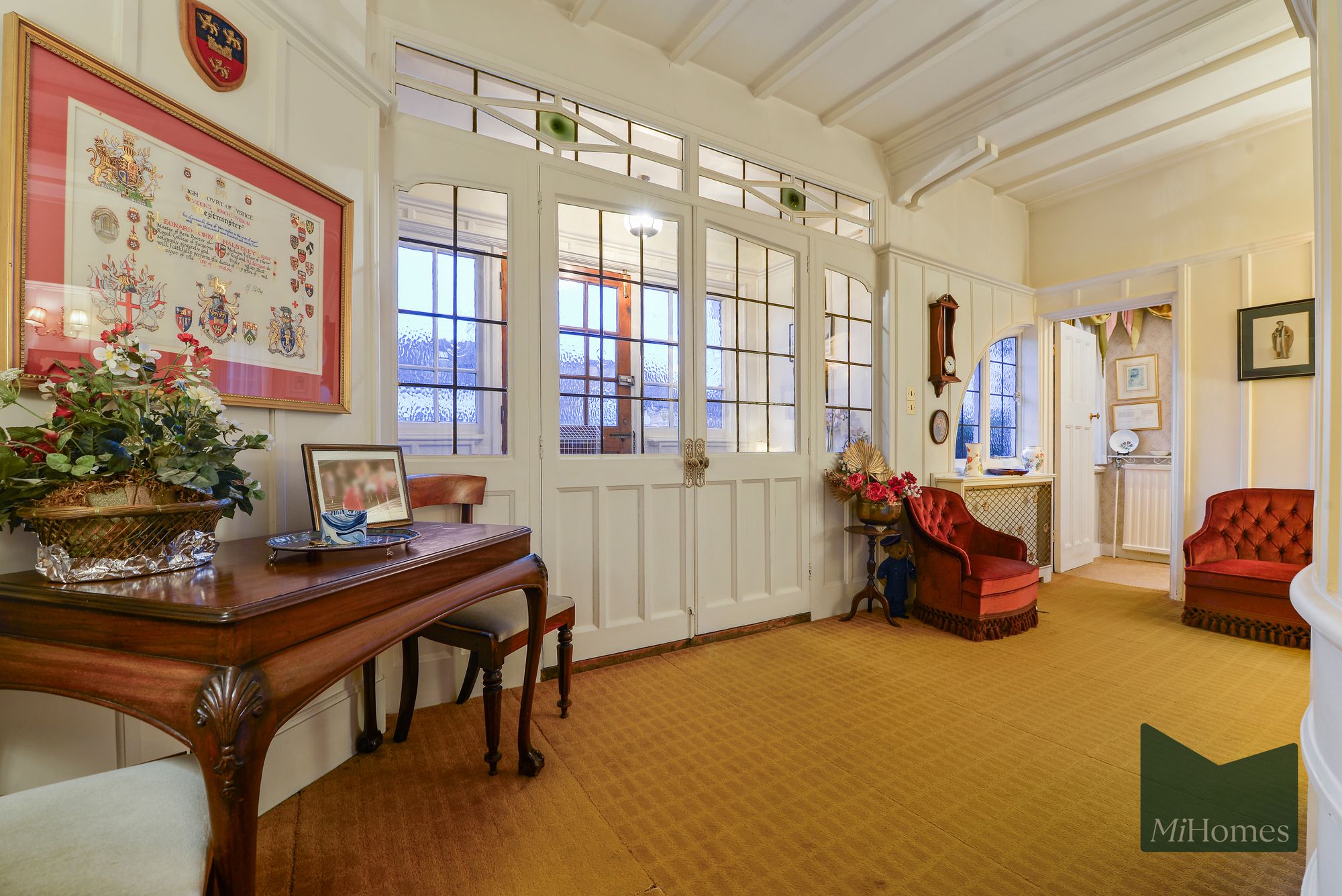 6 bed detached house for sale in The Chine, London, N21  - Property Image 5