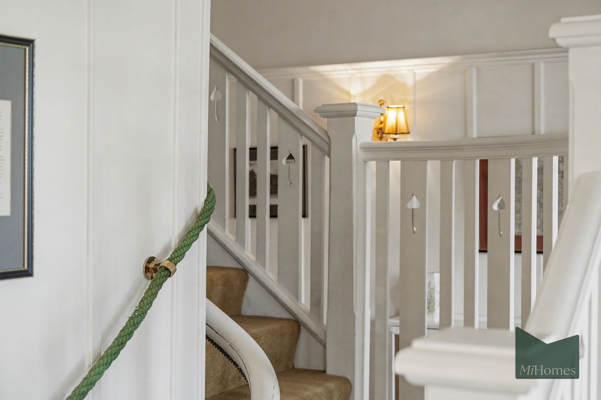 6 bed detached house for sale in The Chine, London, N21  - Property Image 21