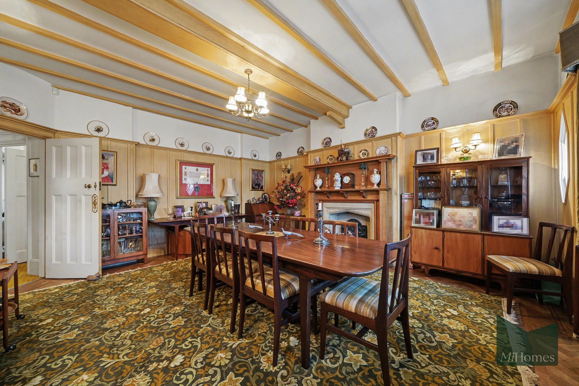 6 bed detached house for sale in The Chine, London, N21  - Property Image 7
