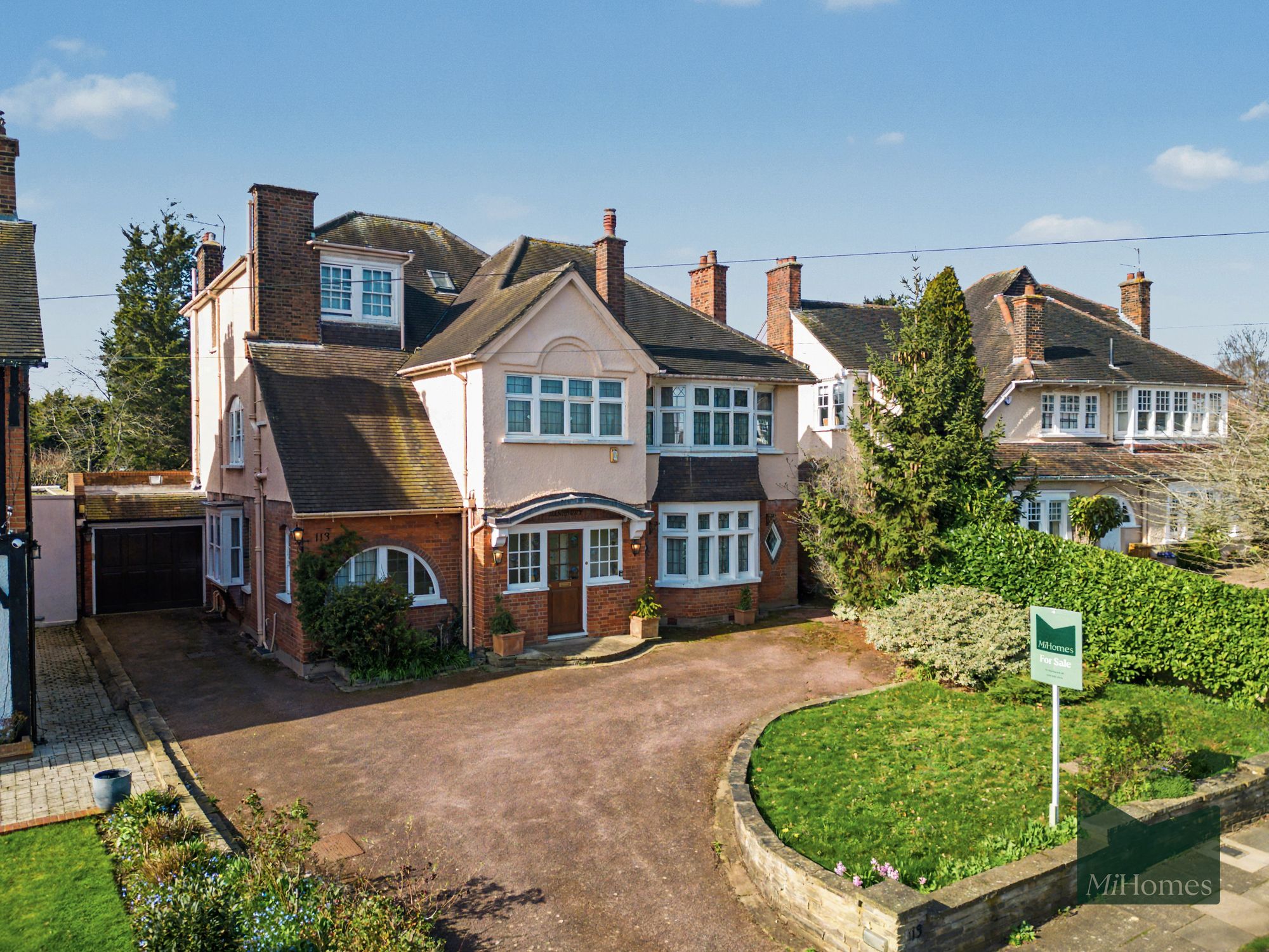 6 bed detached house for sale in The Chine, London, N21  - Property Image 29