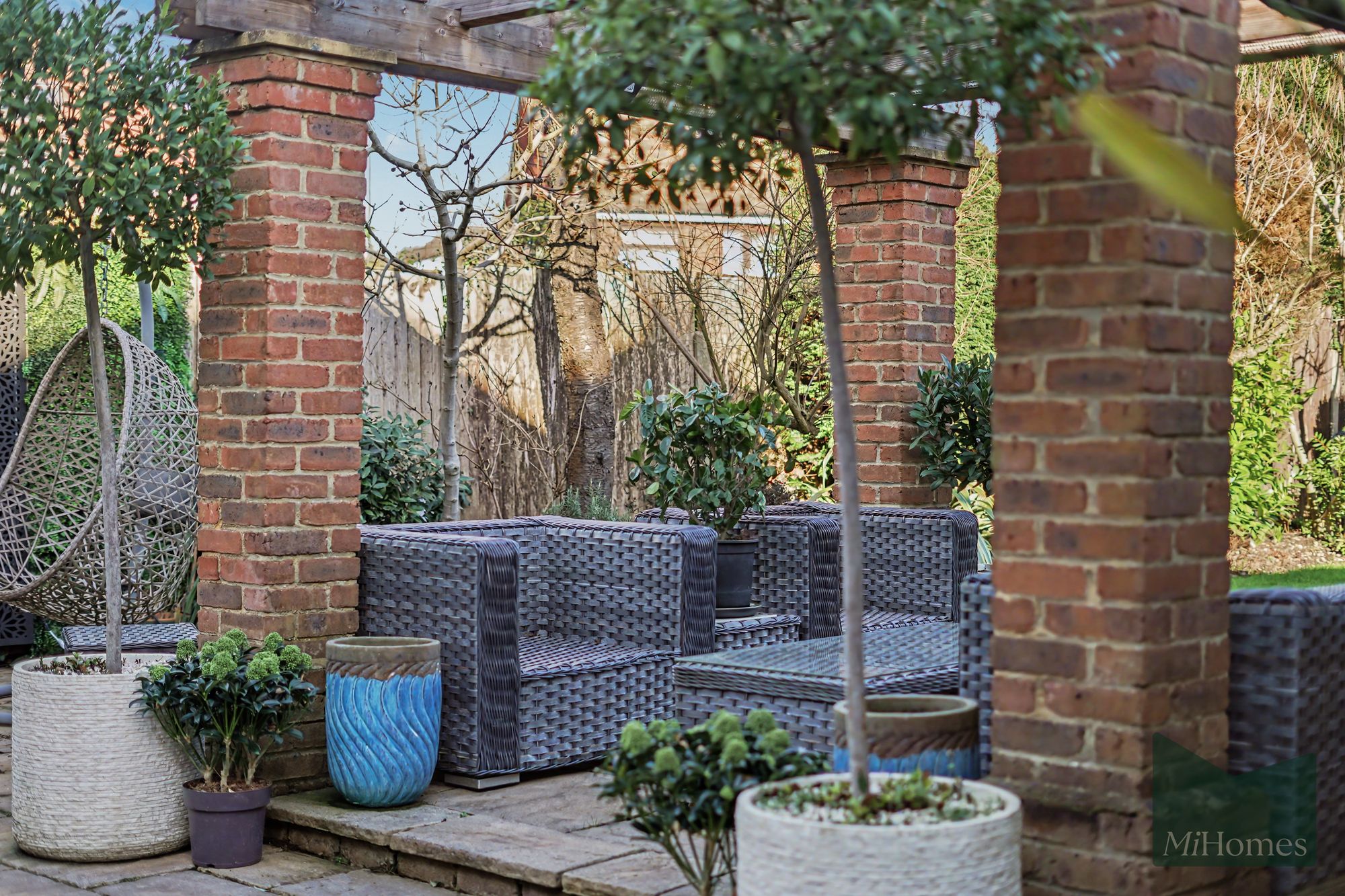 5 bed semi-detached house for sale in The Ridgeway, London, N14 - Property Image 20