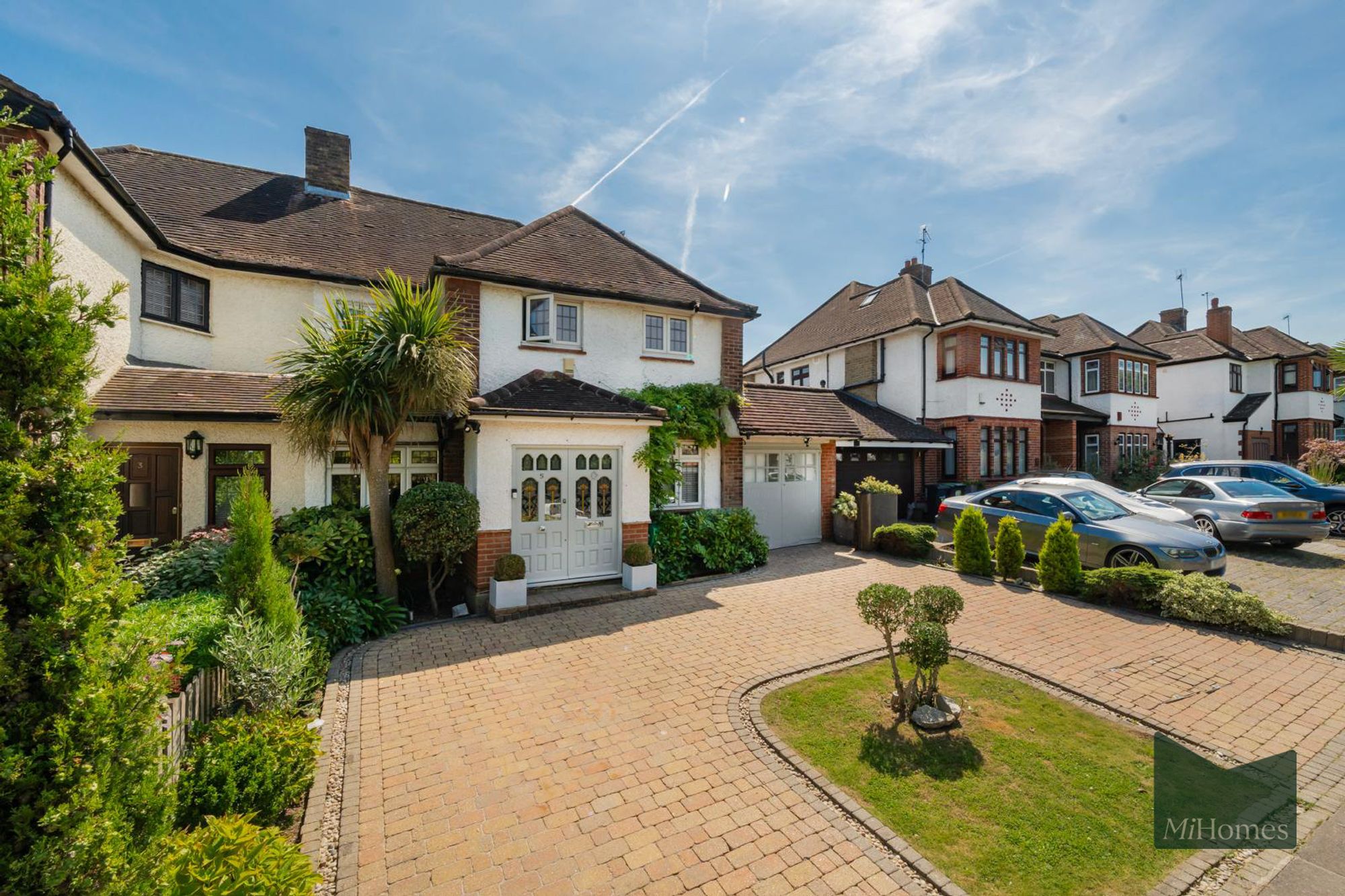 5 bed semi-detached house for sale in The Ridgeway, London, N14 - Property Image 40