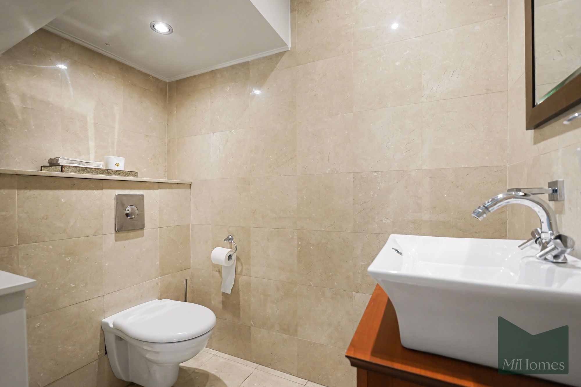 5 bed semi-detached house for sale in The Ridgeway, London, N14 - Property Image 26