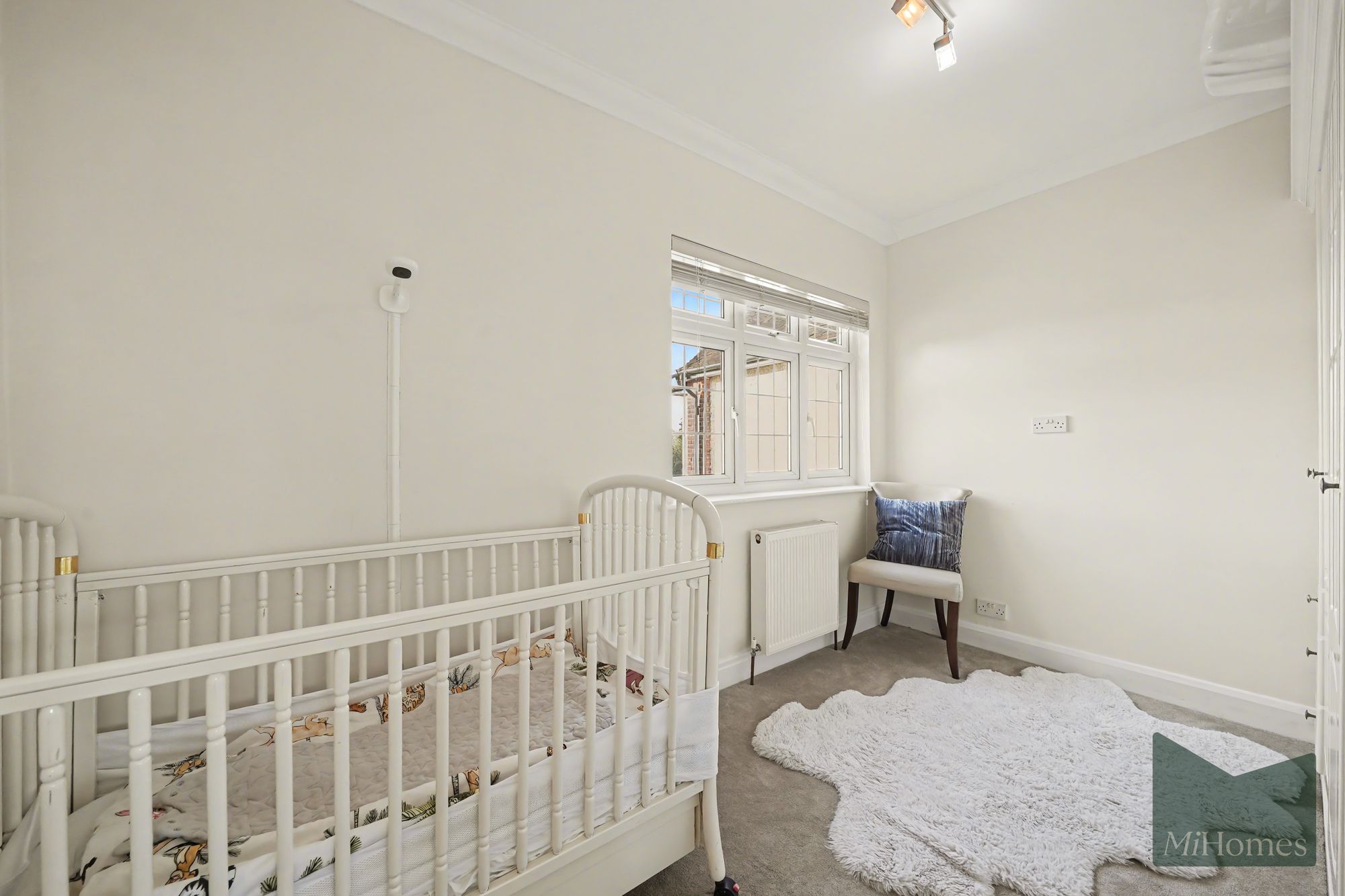 5 bed semi-detached house for sale in The Ridgeway, London, N14 - Property Image 34