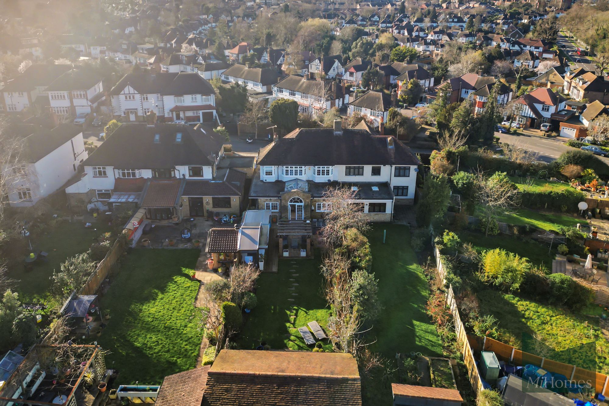 5 bed semi-detached house for sale in The Ridgeway, London, N14 - Property Image 36