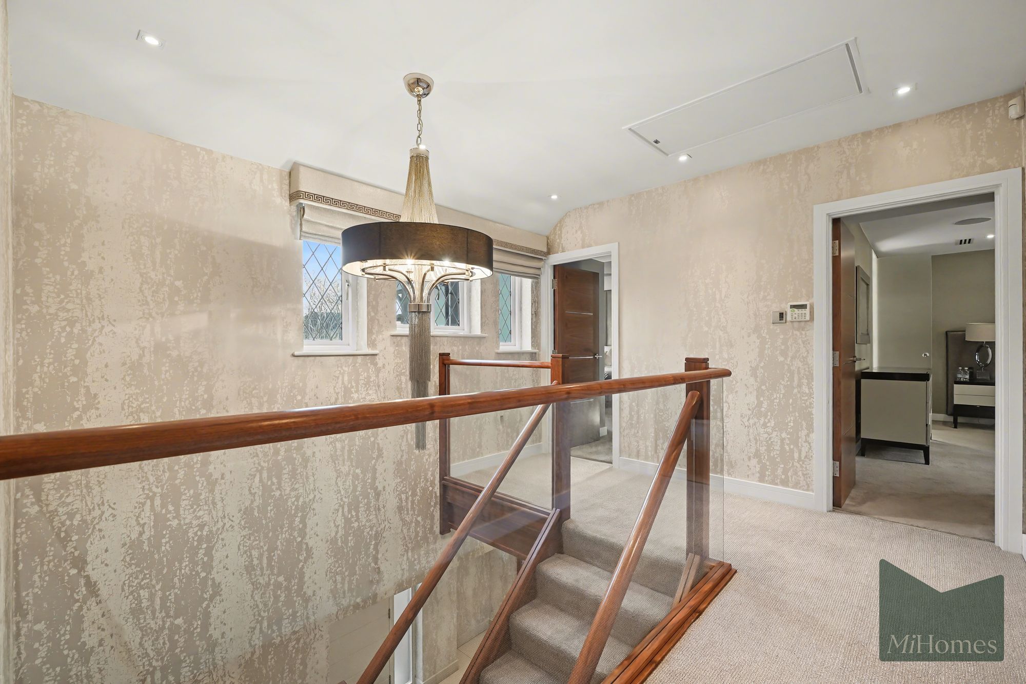 4 bed detached house for sale in Pagitts Grove, Barnet, EN4  - Property Image 23
