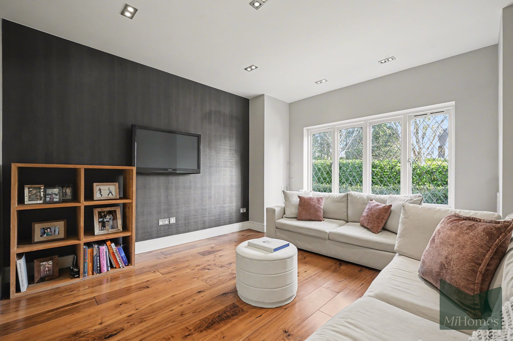 4 bed detached house for sale in Pagitts Grove, Barnet, EN4  - Property Image 16