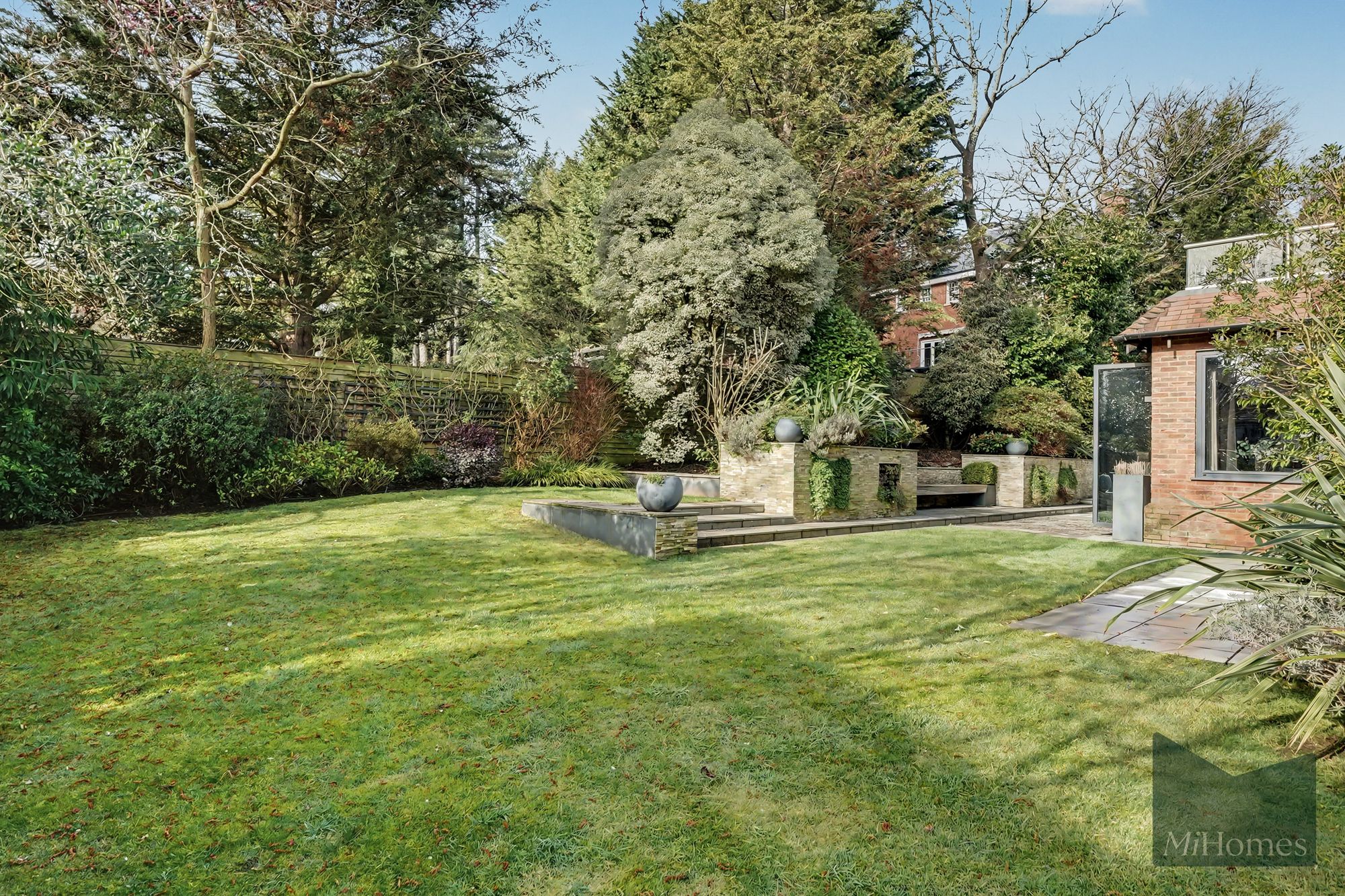 4 bed detached house for sale in Pagitts Grove, Barnet, EN4  - Property Image 19