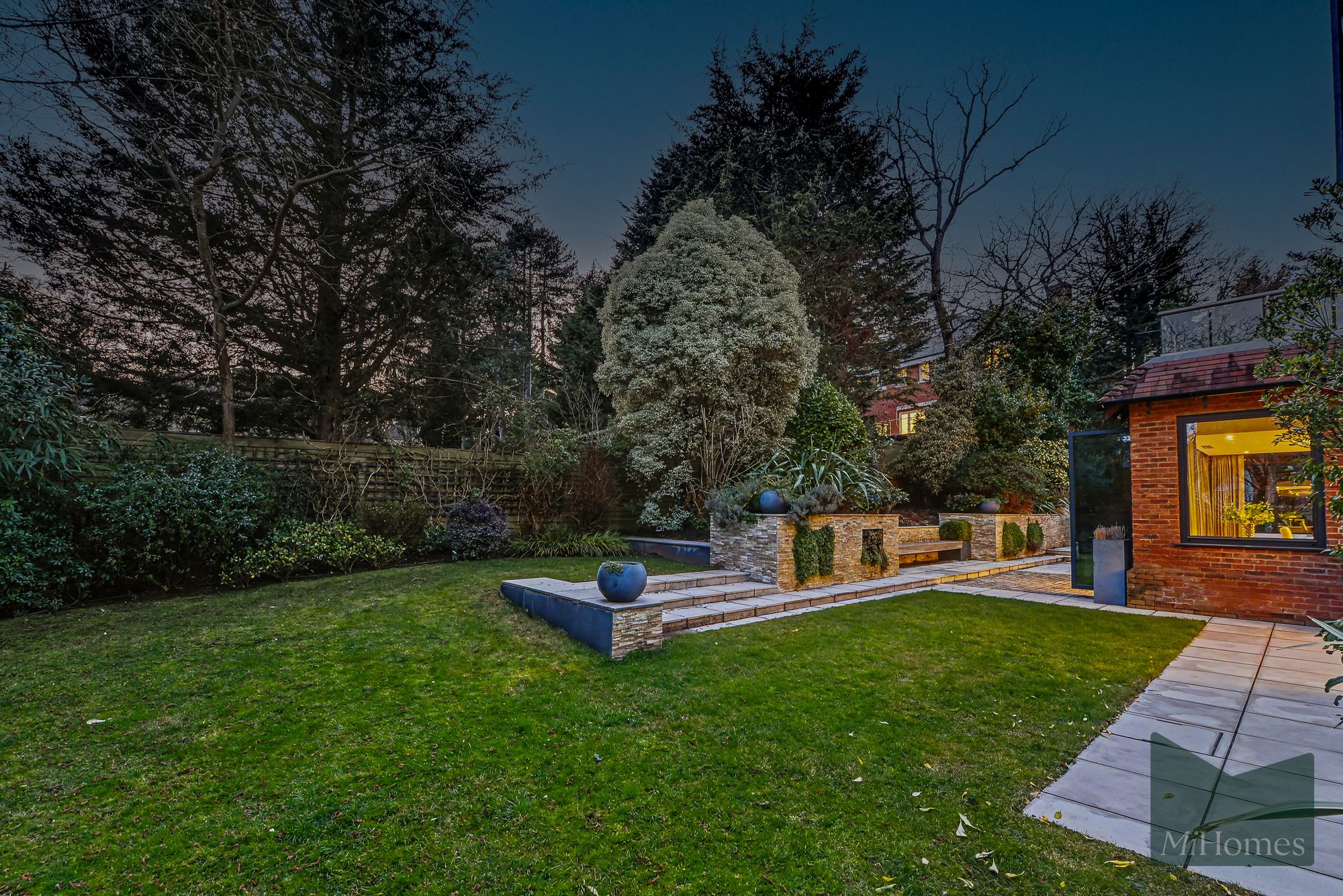 4 bed detached house for sale in Pagitts Grove, Barnet, EN4  - Property Image 47