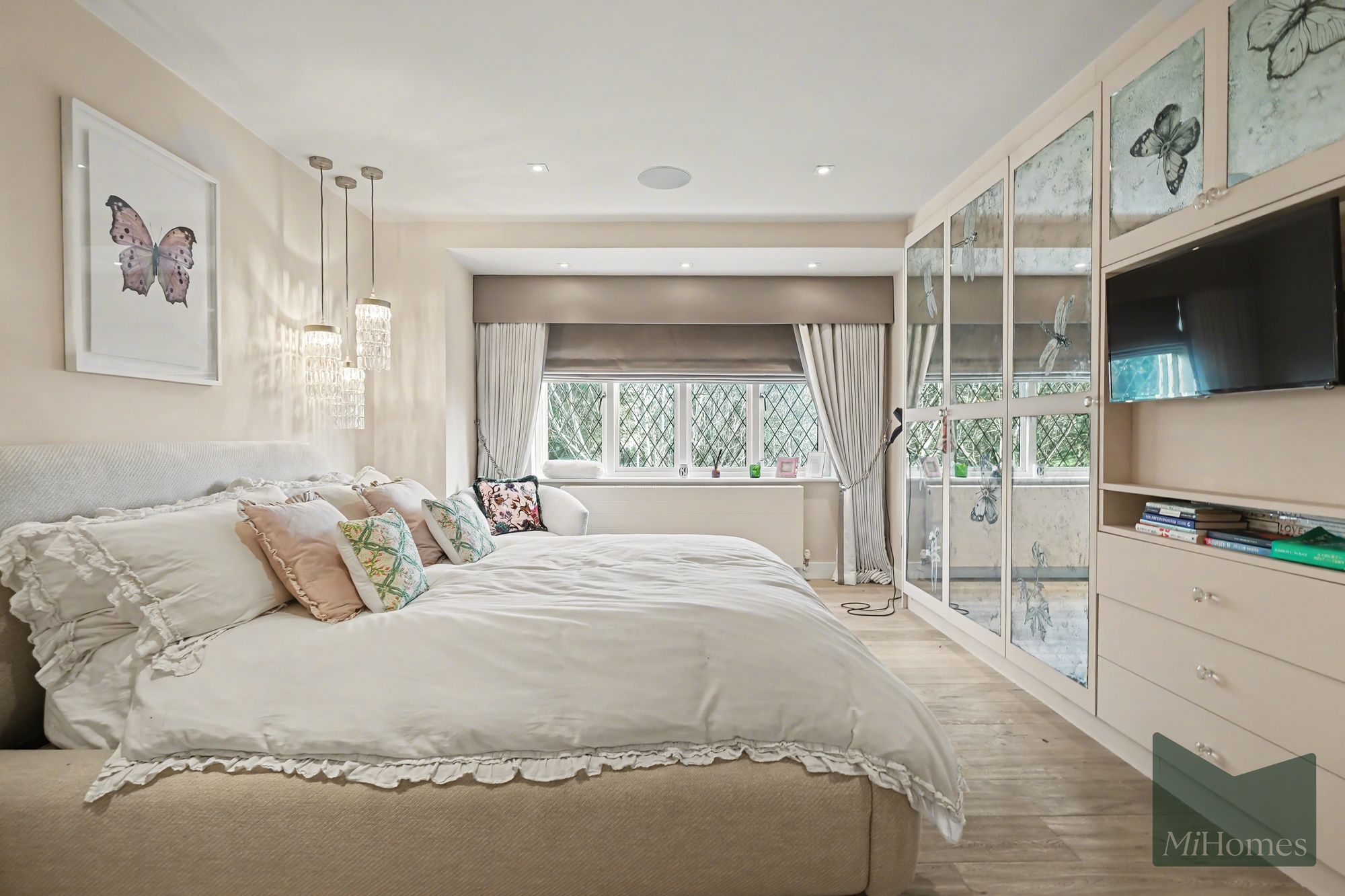 4 bed detached house for sale in Pagitts Grove, Barnet, EN4  - Property Image 27
