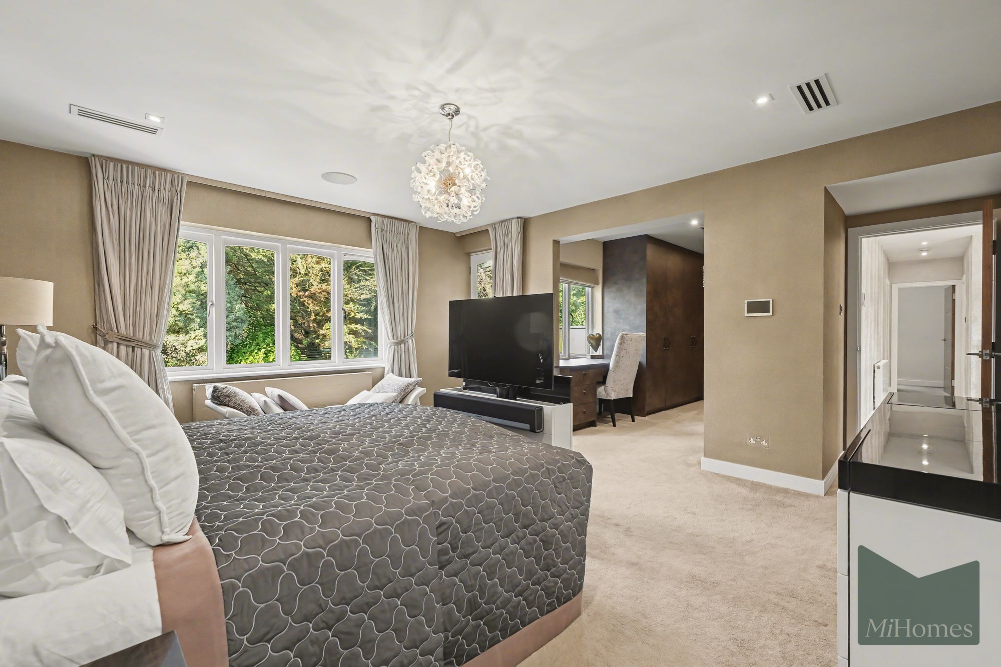 4 bed detached house for sale in Pagitts Grove, Barnet, EN4  - Property Image 25