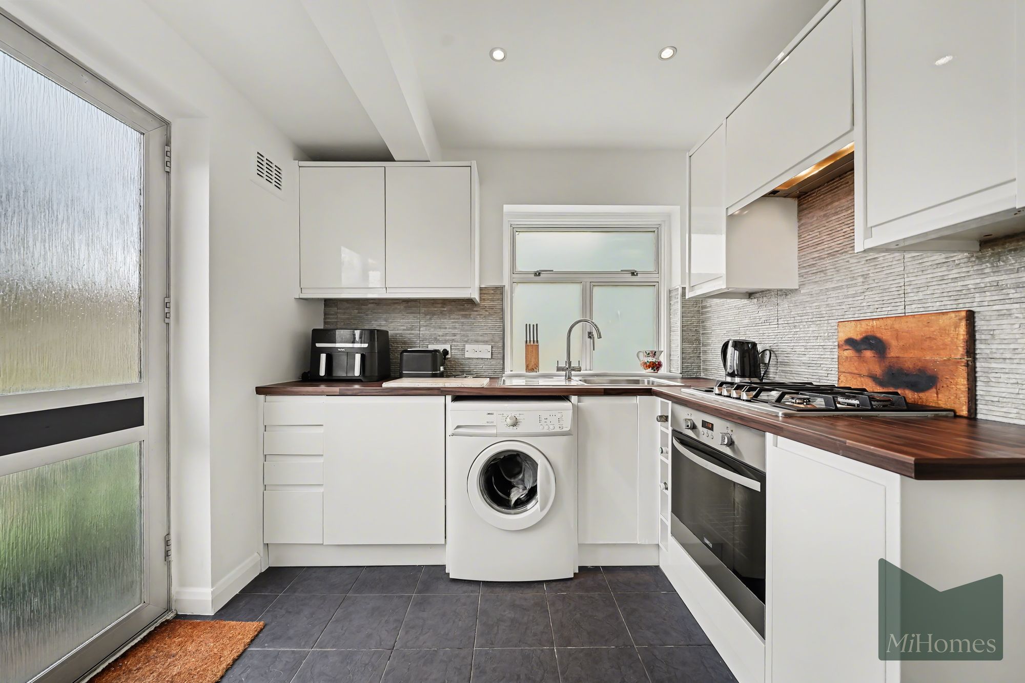 2 bed for sale in Oak Avenue, London, N10 - Property Image 3