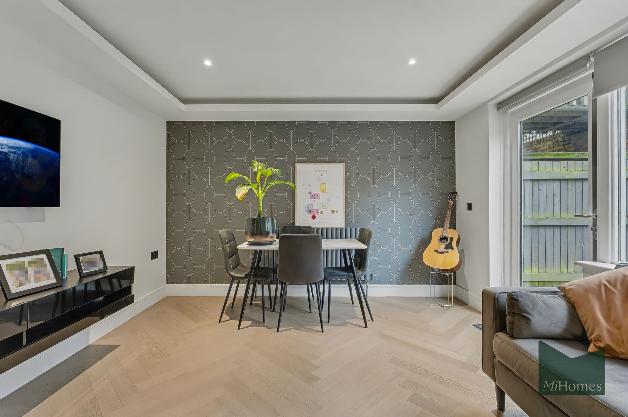 2 bed flat for sale in Elland Close, Gaudin Court, EN5 - Property Image 4