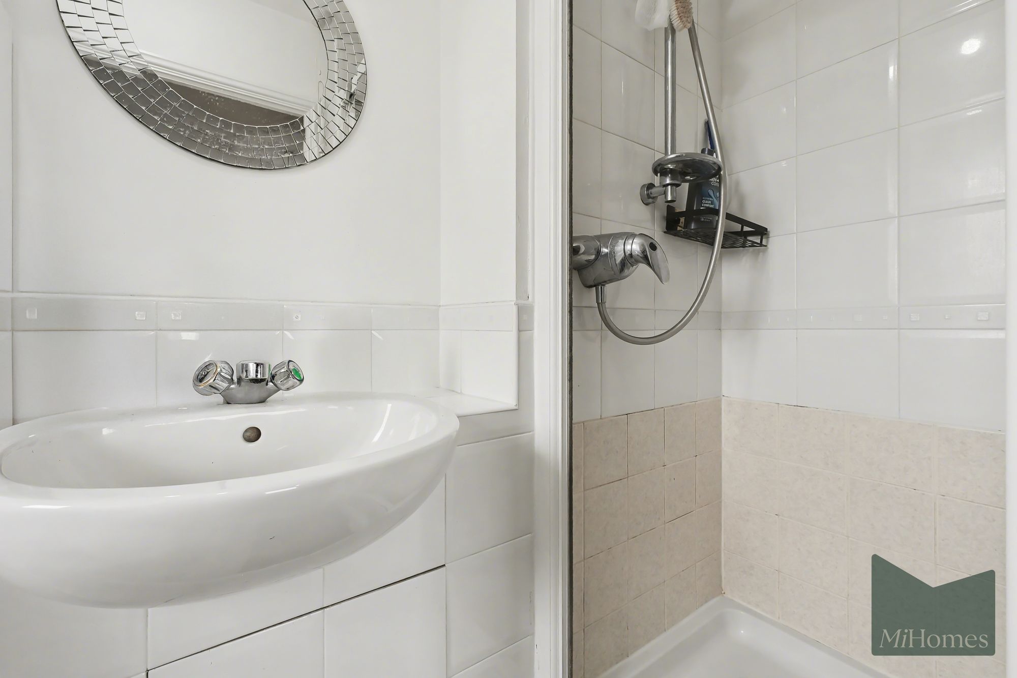 2 bed flat for sale in Orton Grove, Enfield, EN1 - Property Image 10