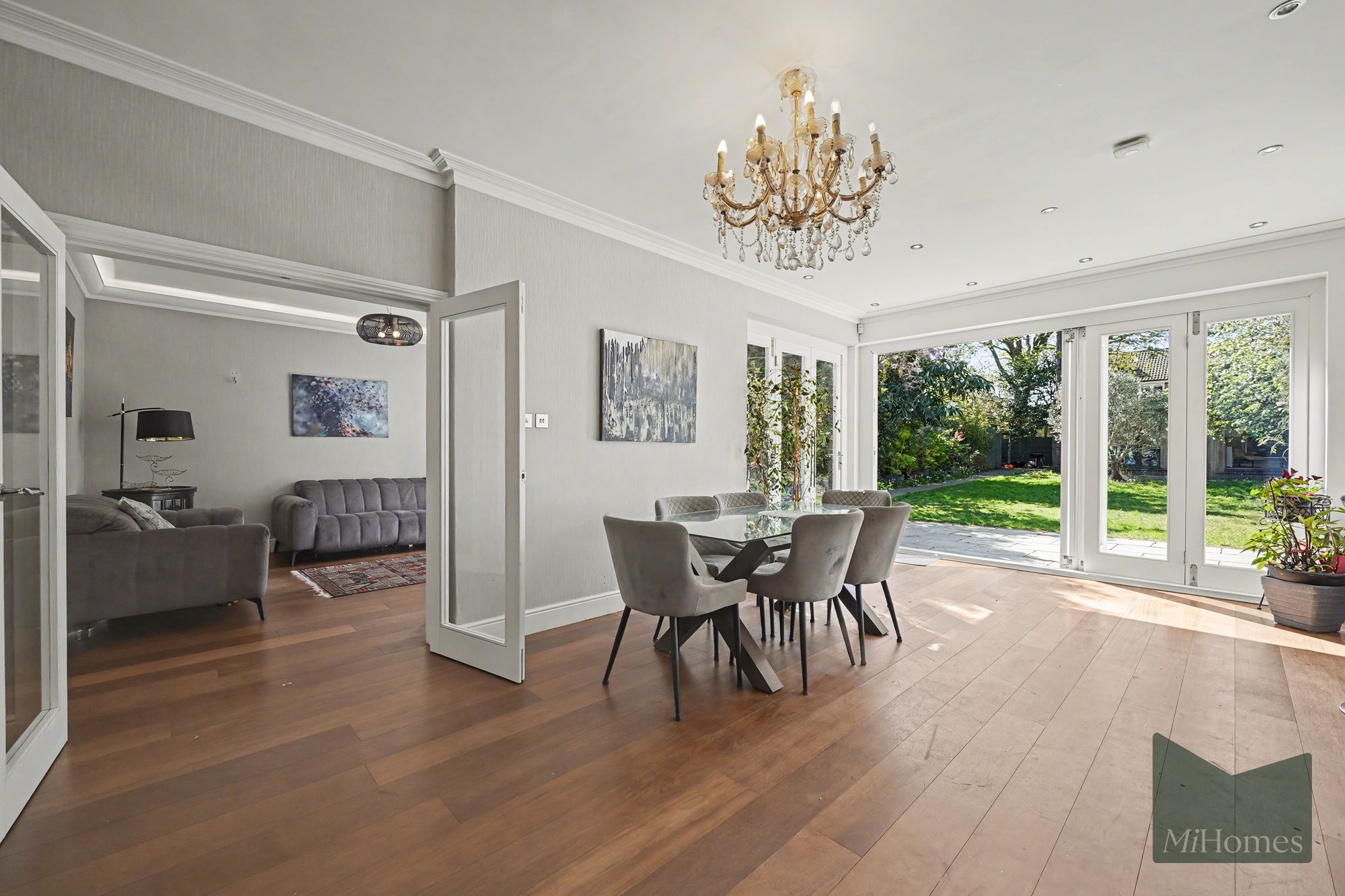 4 bed detached house for sale in Bourne Avenue, London, N14  - Property Image 2
