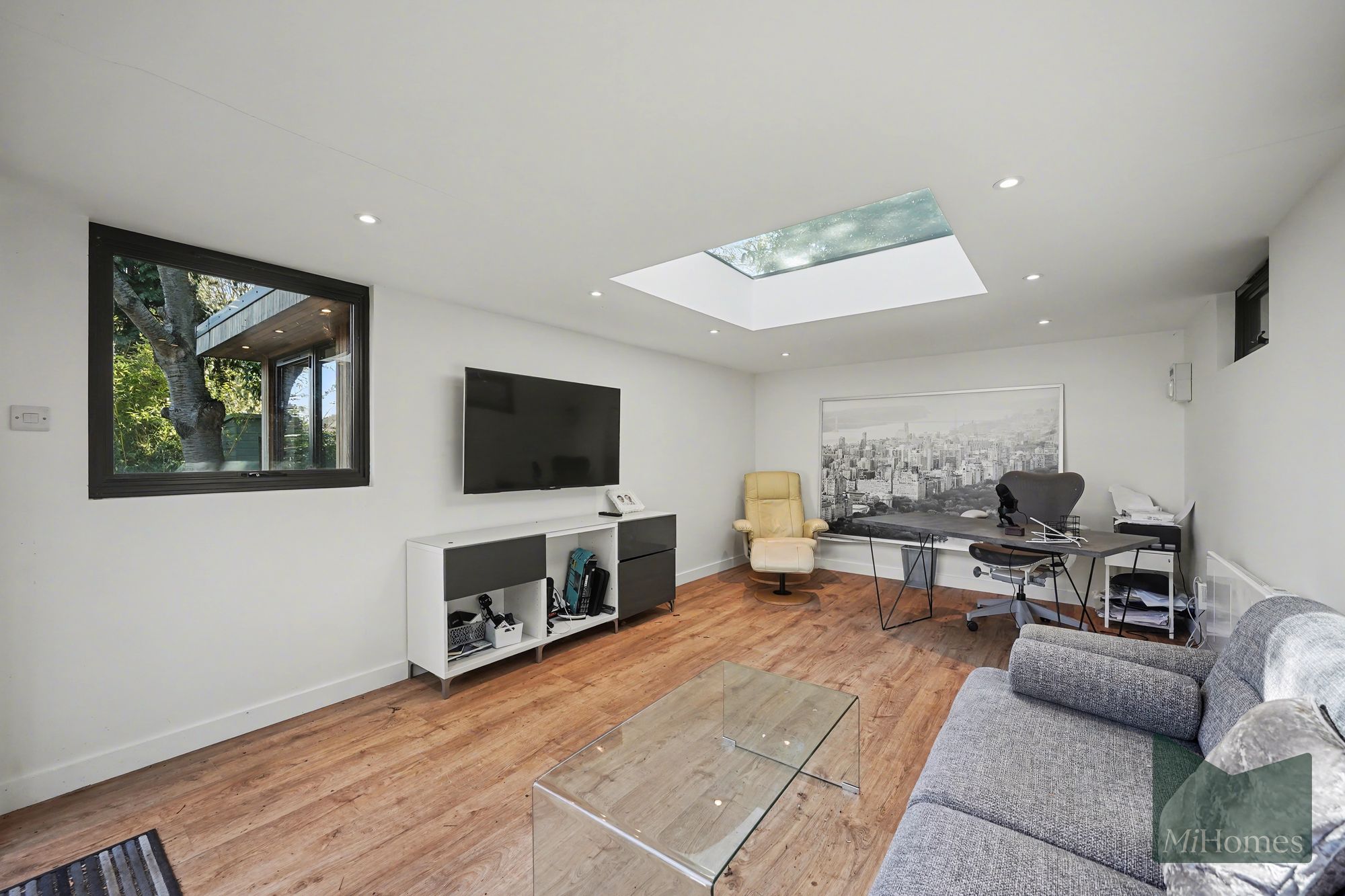 4 bed detached house for sale in Bourne Avenue, London, N14  - Property Image 40