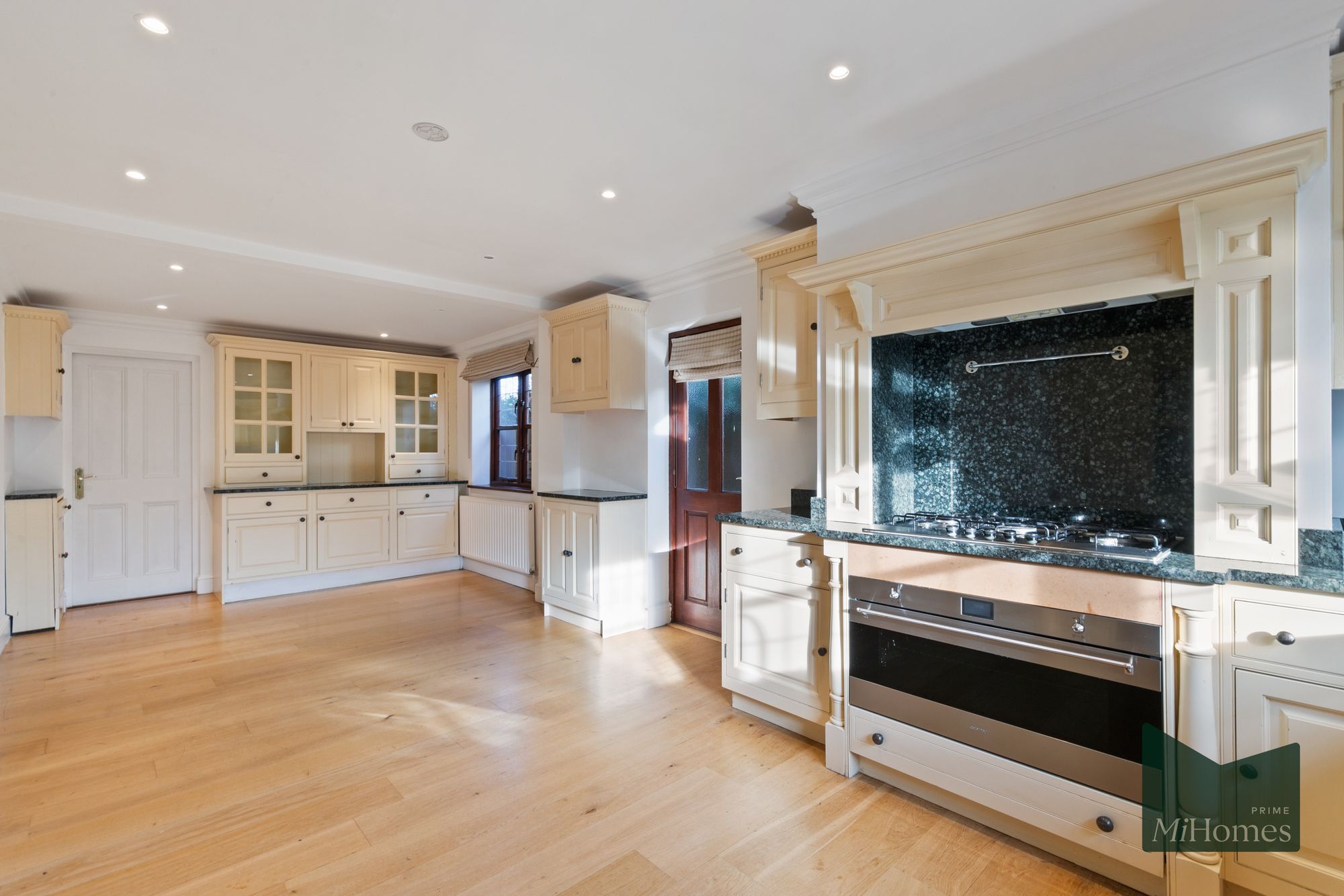 4 bed detached house for sale in Beech Hill, Barnet, EN4 - Property Image 4