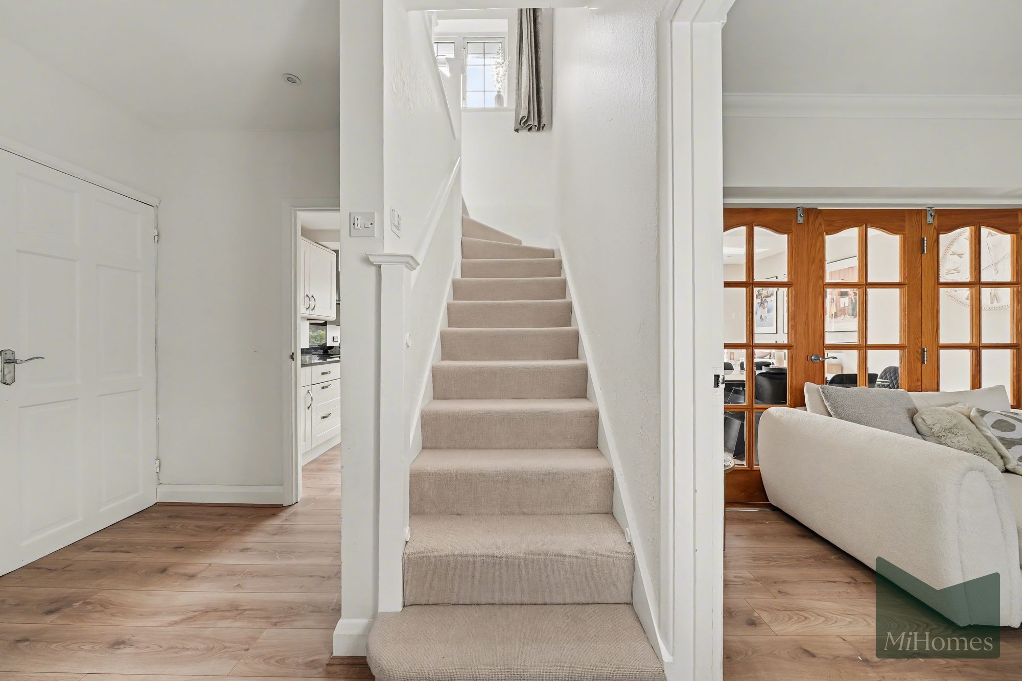 3 bed semi-detached house for sale in Billy Lows Lane, Potters Bar, EN6 - Property Image 23