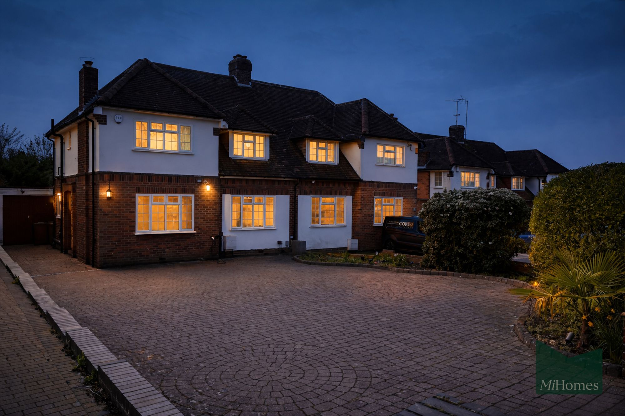 3 bed semi-detached house for sale in Billy Lows Lane, Potters Bar, EN6 - Property Image 37
