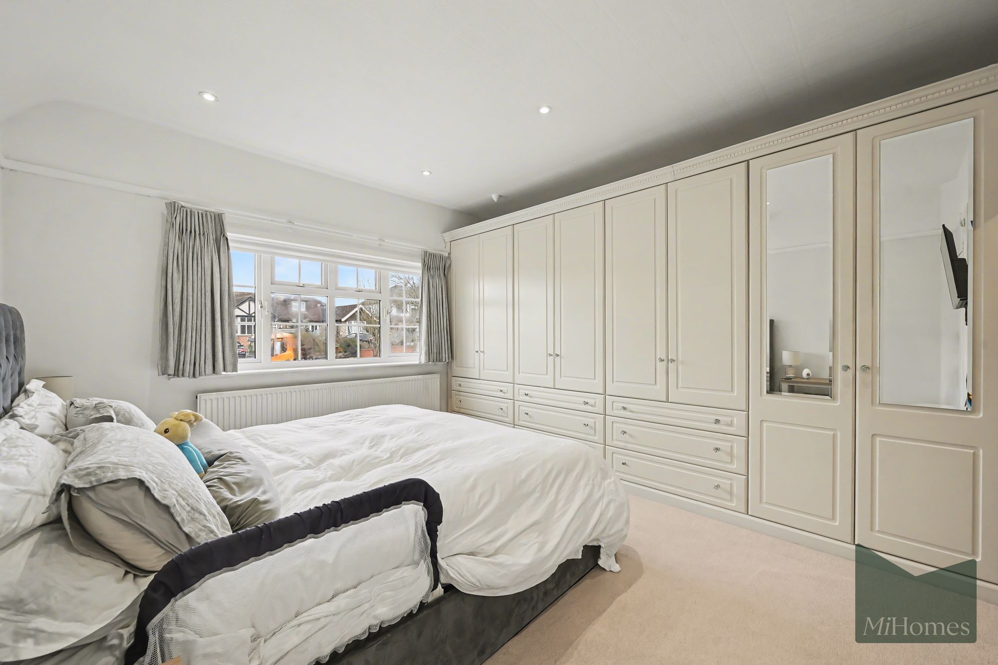 3 bed semi-detached house for sale in Billy Lows Lane, Potters Bar, EN6 - Property Image 25
