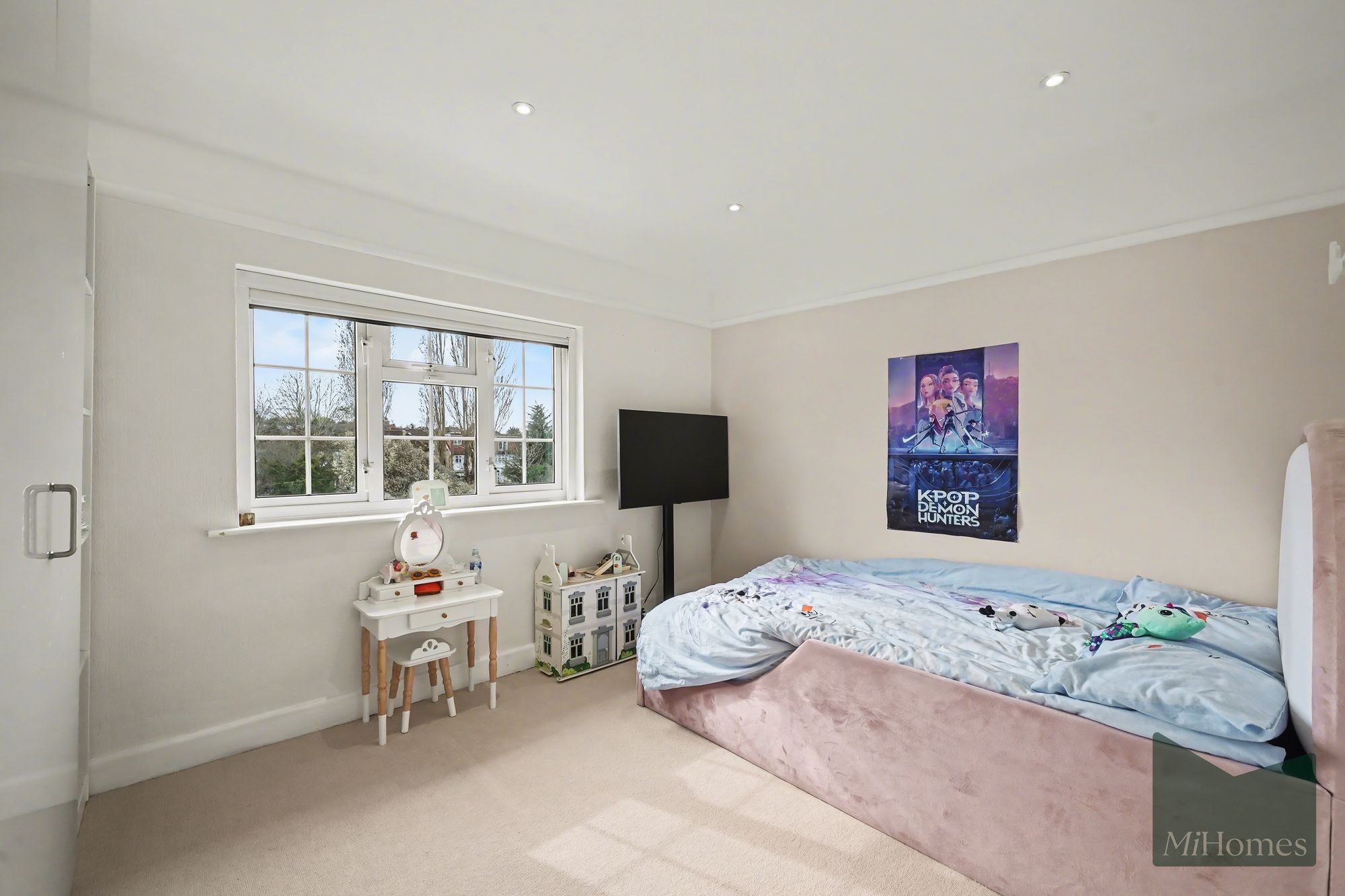 3 bed semi-detached house for sale in Billy Lows Lane, Potters Bar, EN6 - Property Image 27
