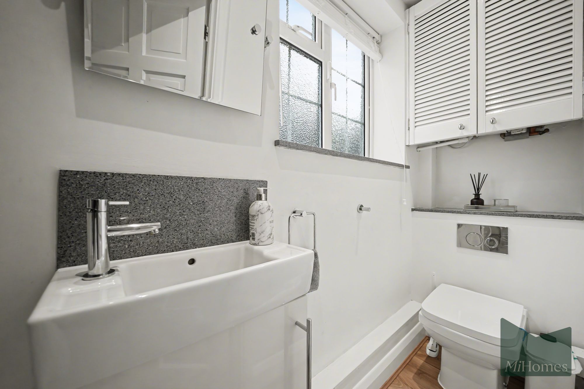 3 bed semi-detached house for sale in Billy Lows Lane, Potters Bar, EN6 - Property Image 21