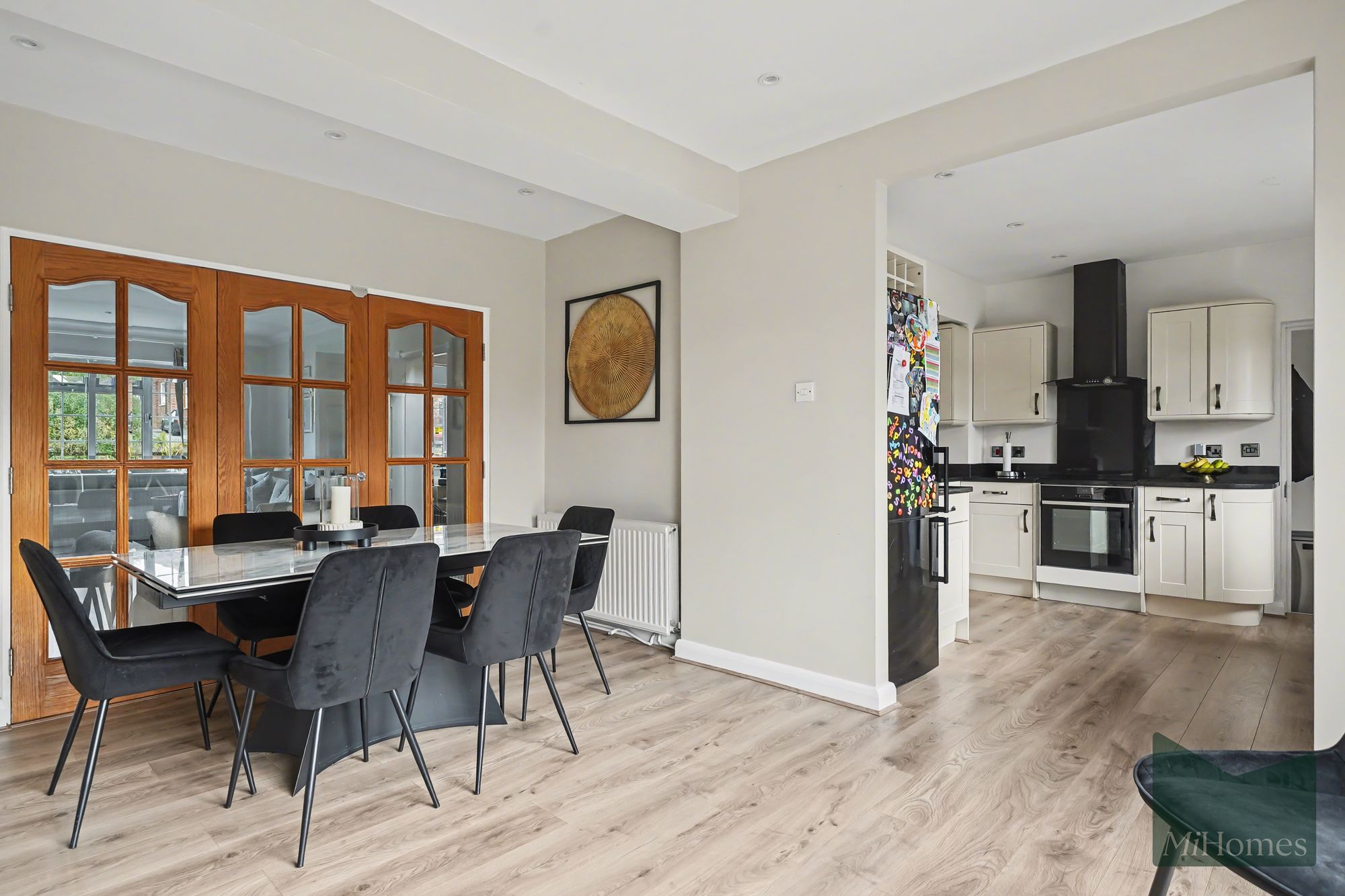 3 bed semi-detached house for sale in Billy Lows Lane, Potters Bar, EN6 - Property Image 8