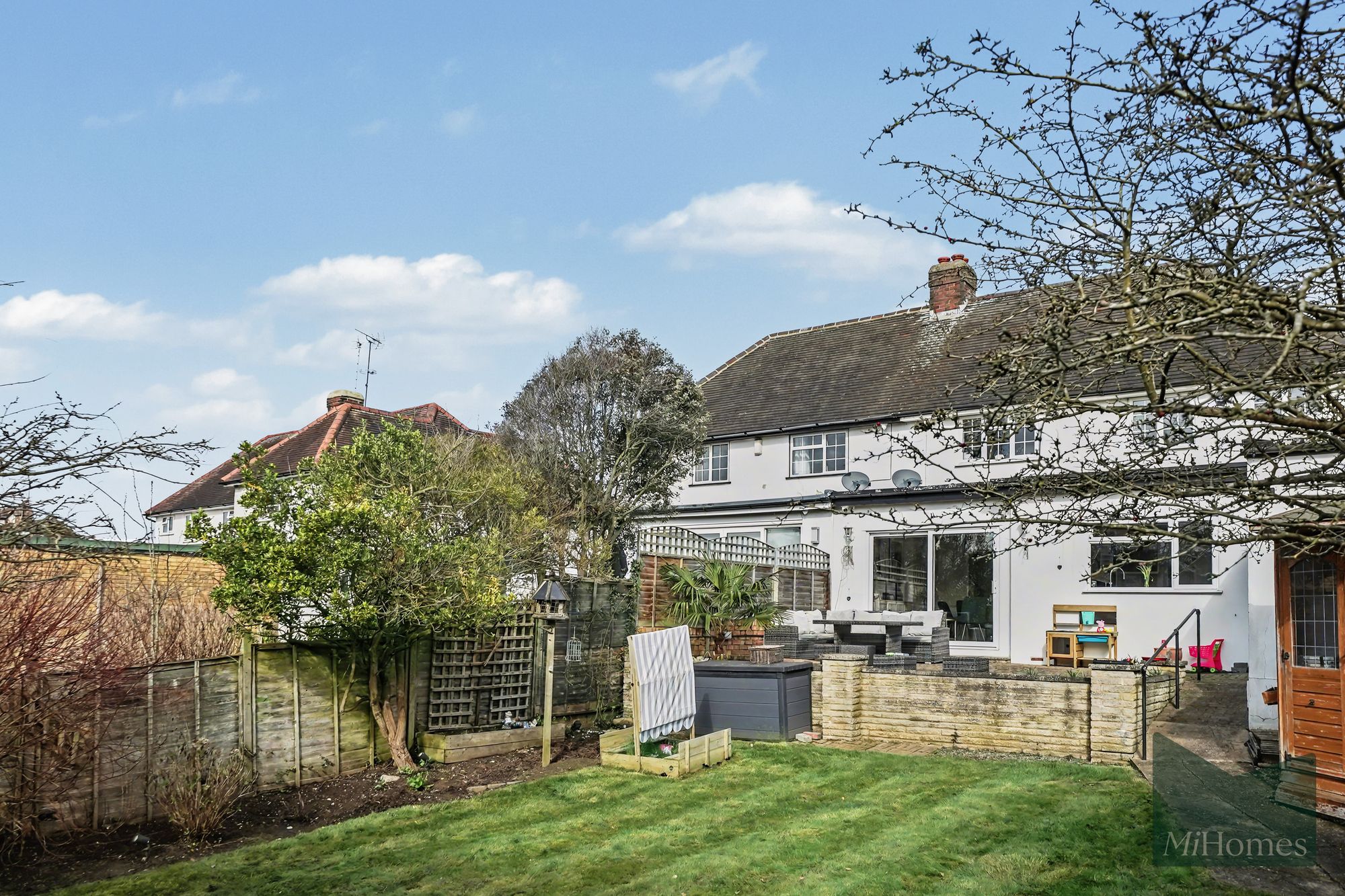 3 bed semi-detached house for sale in Billy Lows Lane, Potters Bar, EN6 - Property Image 13