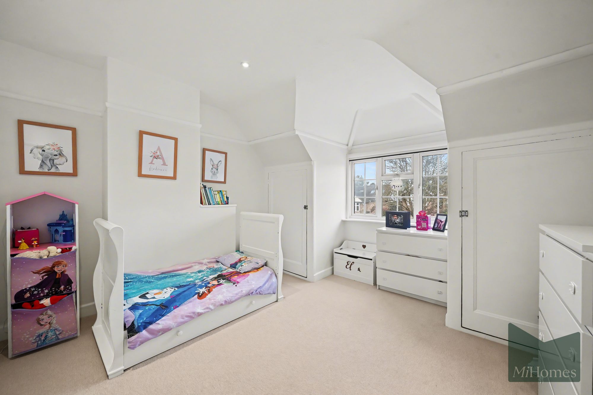 3 bed semi-detached house for sale in Billy Lows Lane, Potters Bar, EN6 - Property Image 31