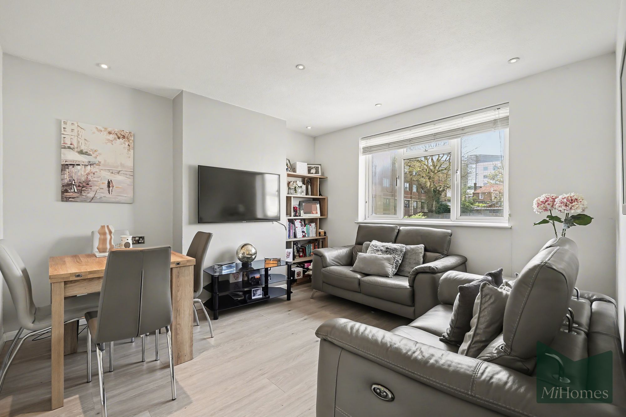 1 bed maisonette for sale in Highview Close, Potters Bar, EN6
