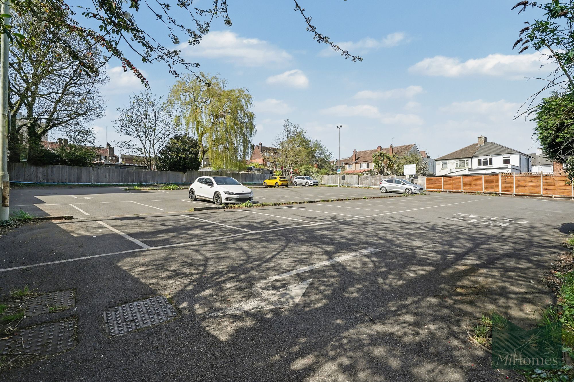 1 bed maisonette for sale in Highview Close, Potters Bar, EN6 - Property Image 13