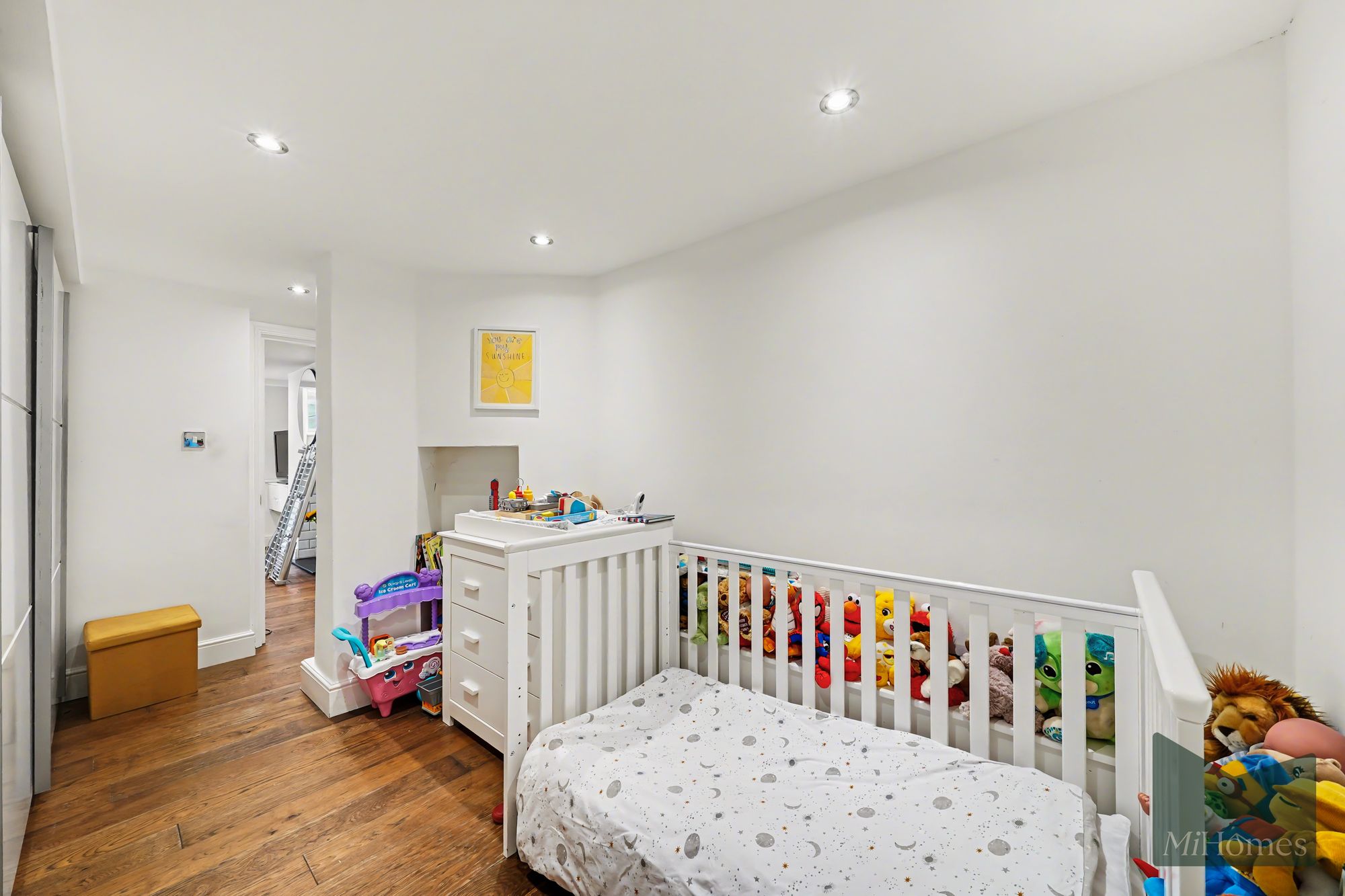 2 bed flat for sale in Highgate High Street, Parkview Mansions Highgate High Street, N6 - Property Image 19