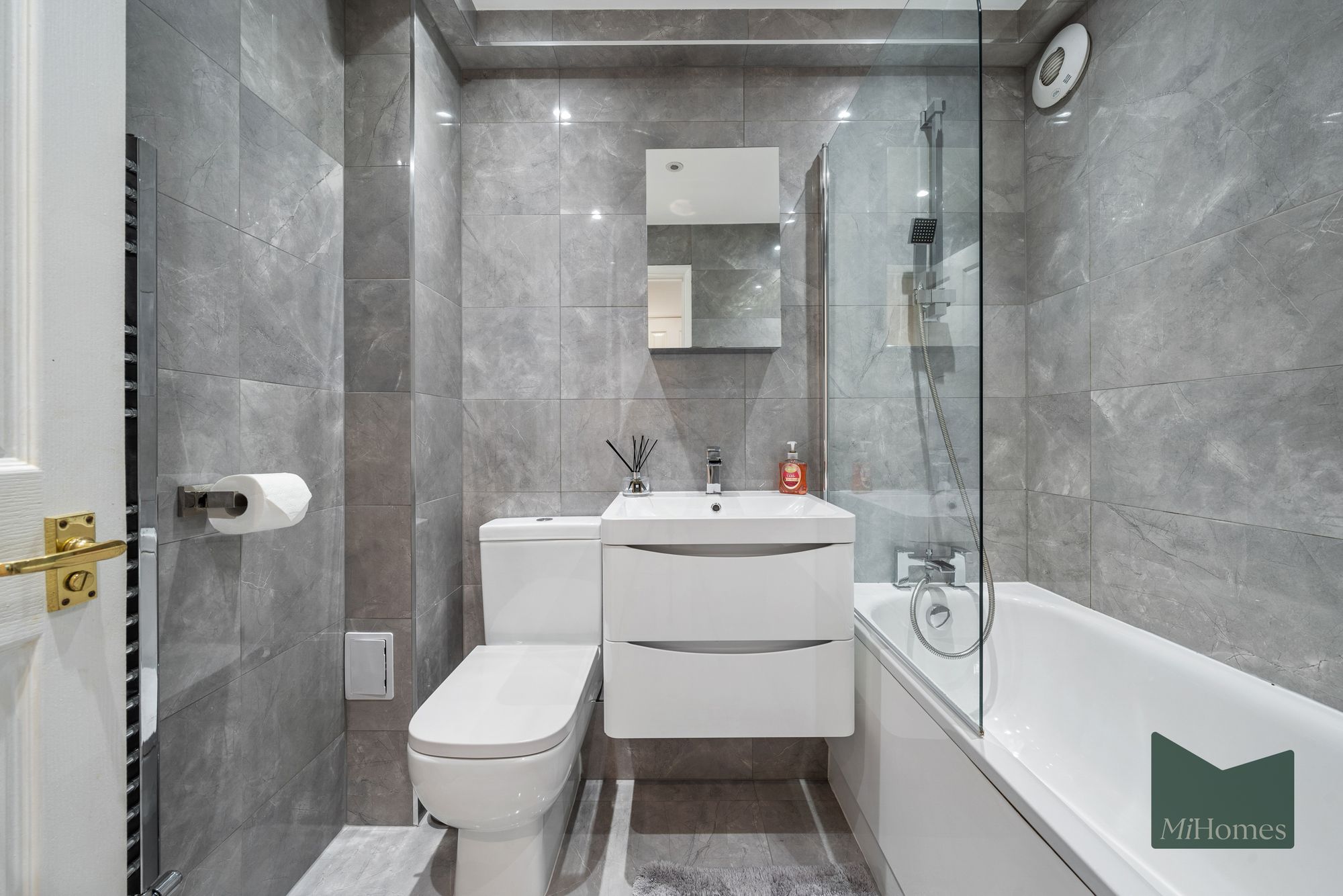 2 bed flat to rent in Waverley Road, Enfield, EN2 - Property Image 6