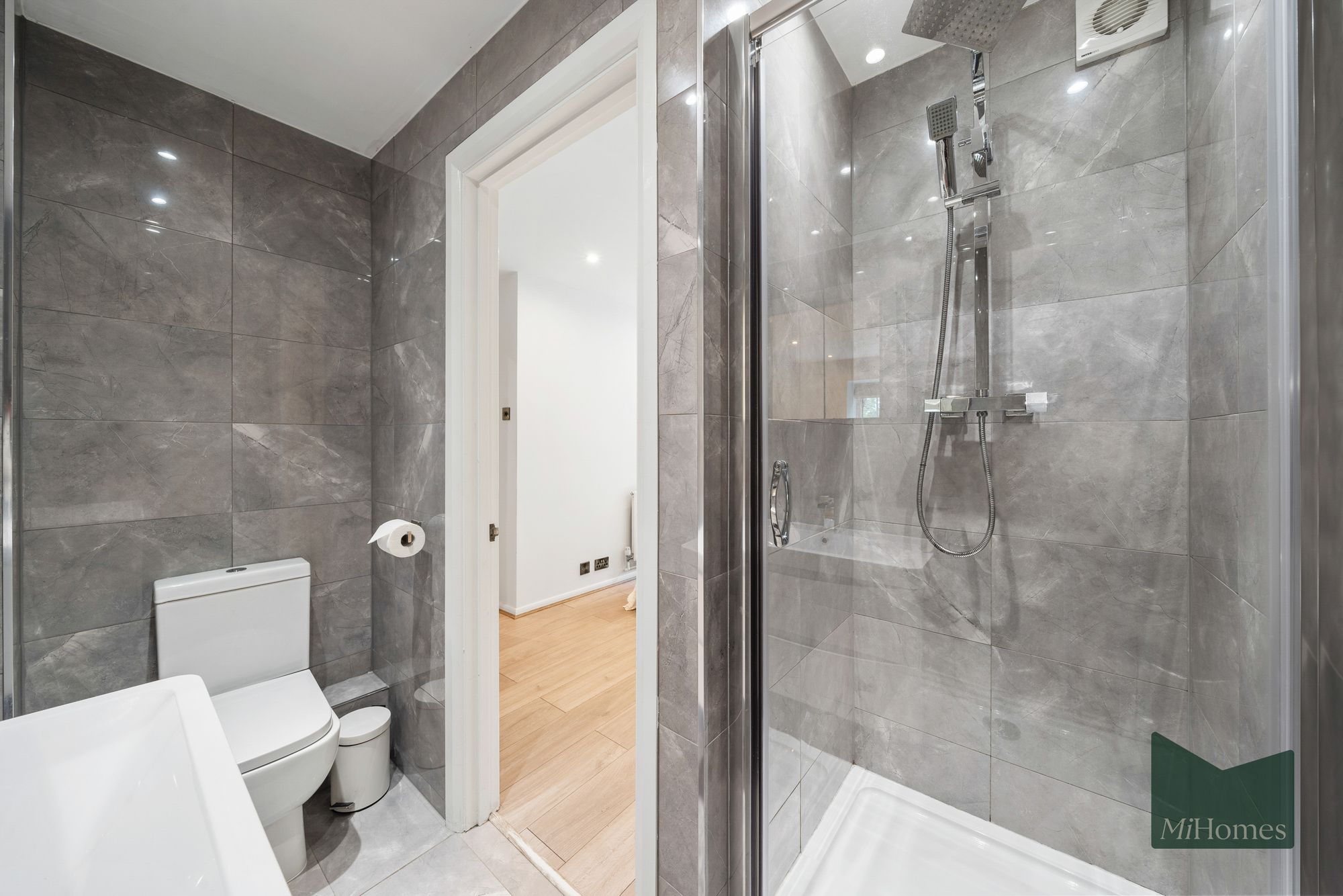 2 bed flat to rent in Waverley Road, Enfield, EN2 - Property Image 7