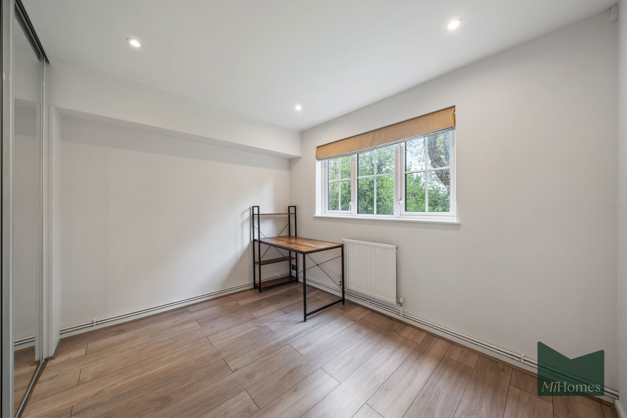 2 bed flat to rent in Waverley Road, Enfield, EN2 - Property Image 8
