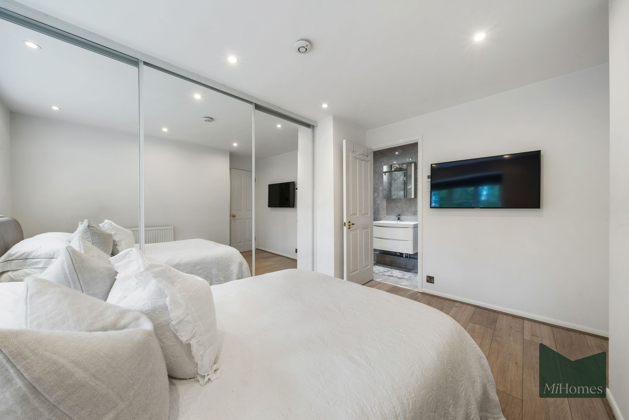 2 bed flat to rent in Waverley Road, Enfield, EN2 - Property Image 10