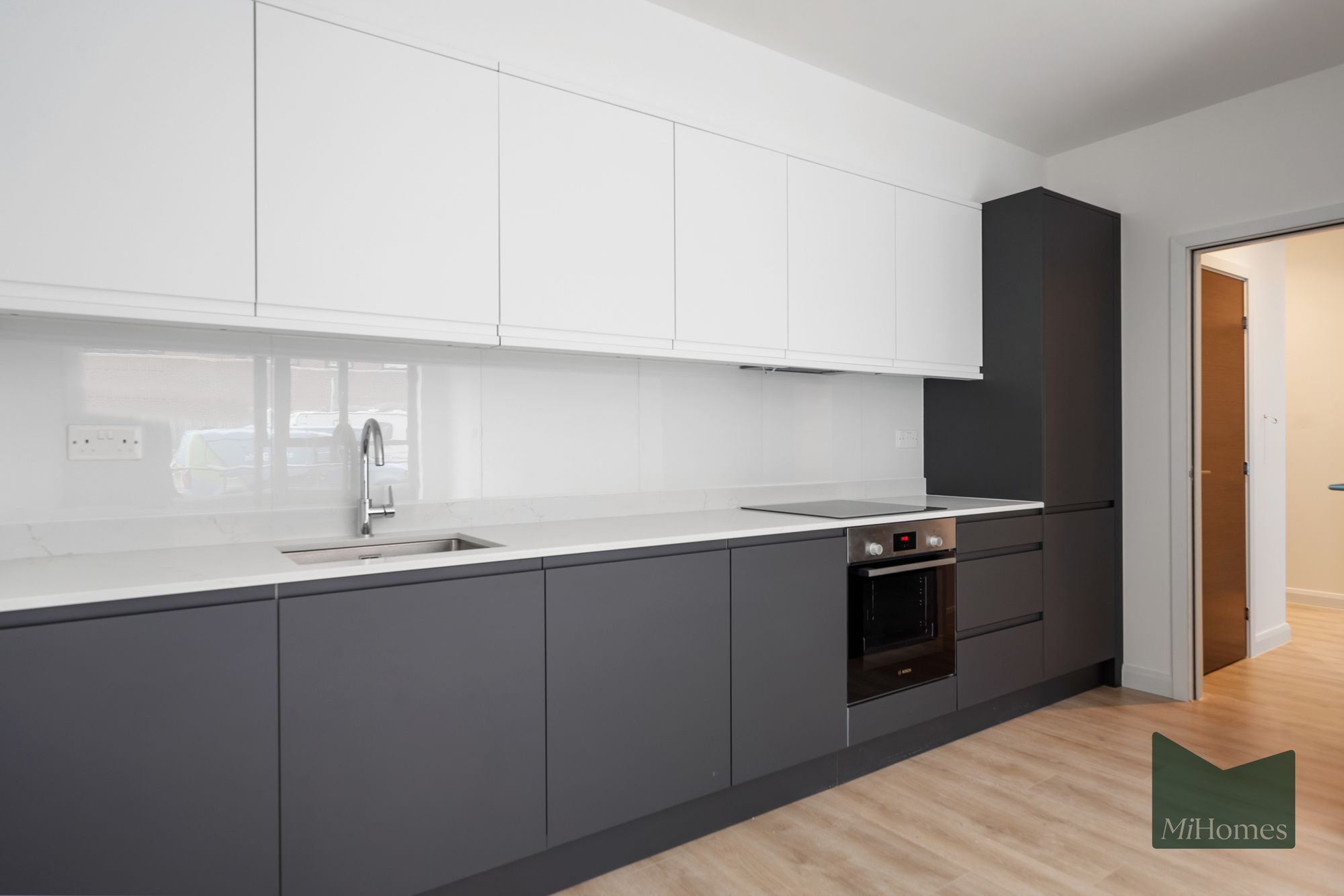 2 bed flat to rent in Bath Road, Chesterfield House, SL1 - Property Image 5