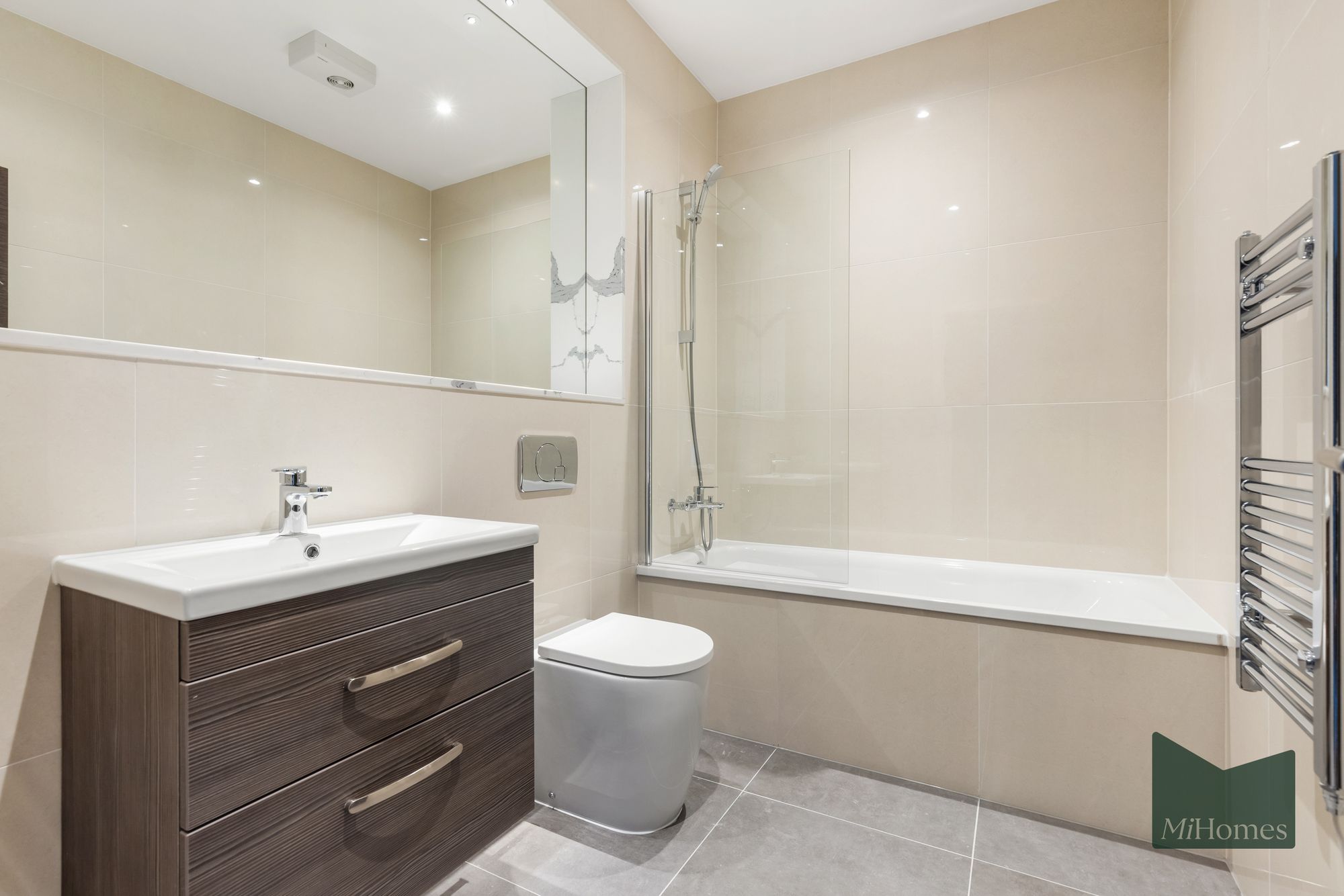 2 bed flat to rent in Bath Road, Slough, SL1 - Property Image 5