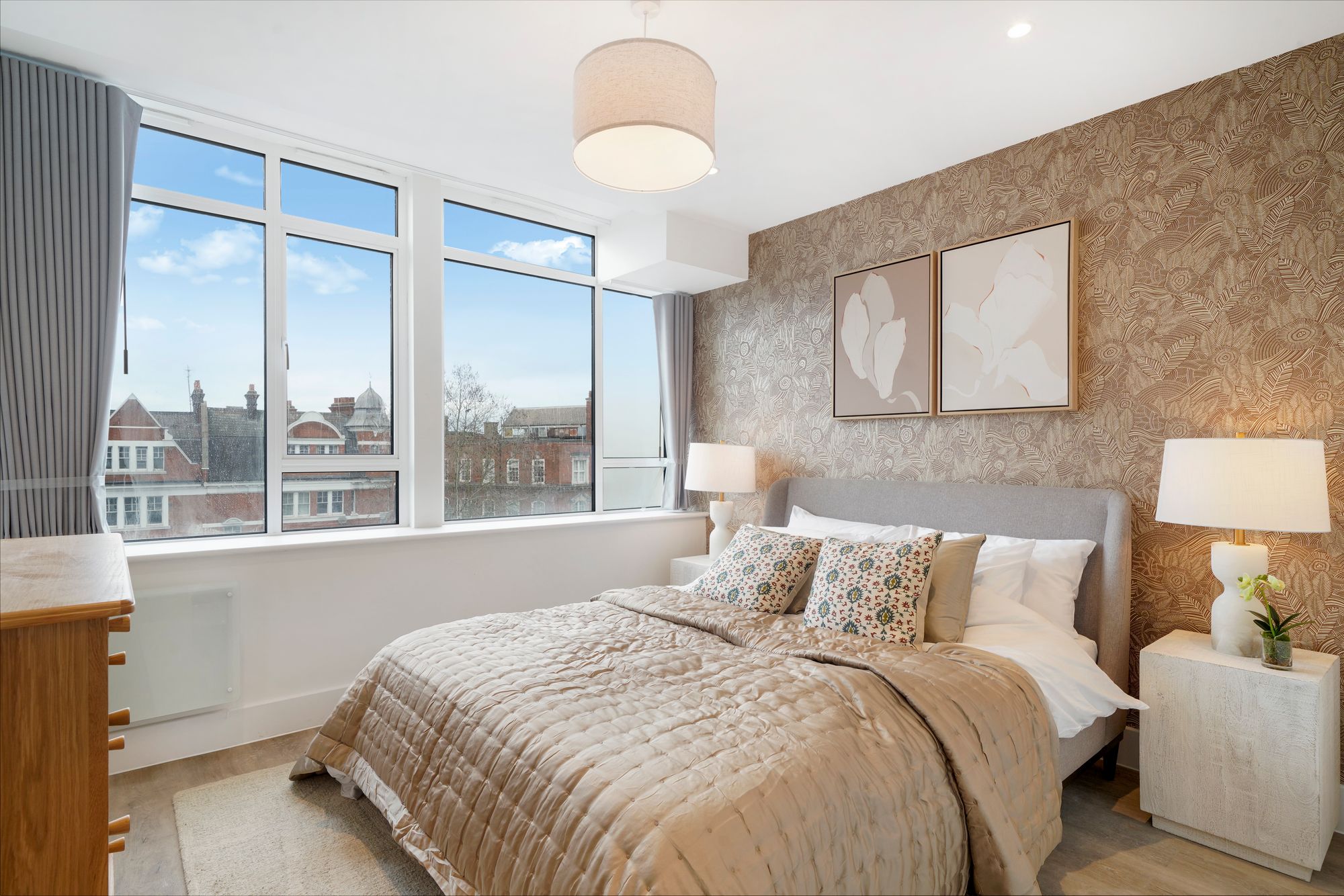 1 bed flat to rent in Streatham High Road (1Bed), Streatham, SW16 - Property Image 2