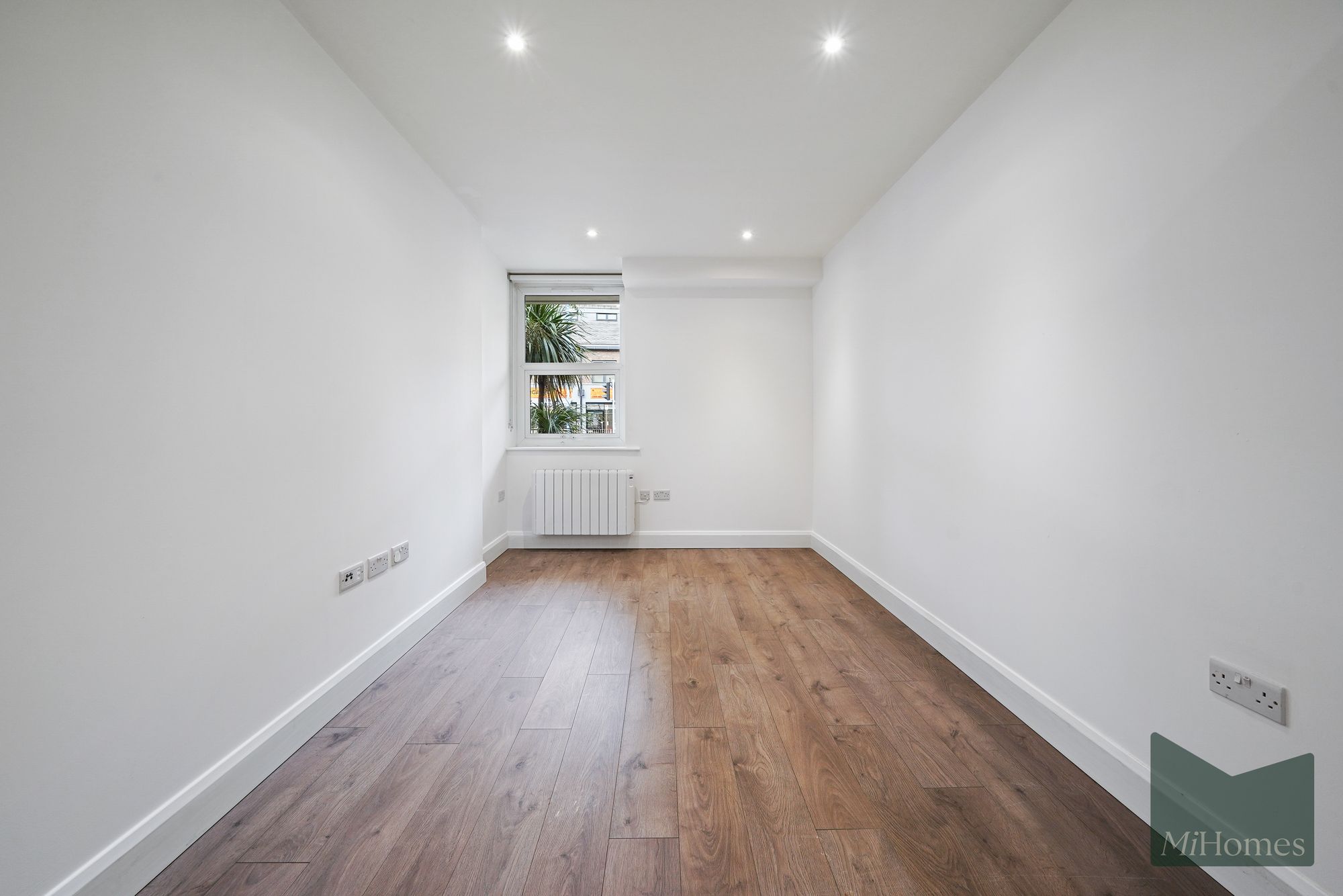 2 bed flat to rent in High Street, Key Point, EN6  - Property Image 4