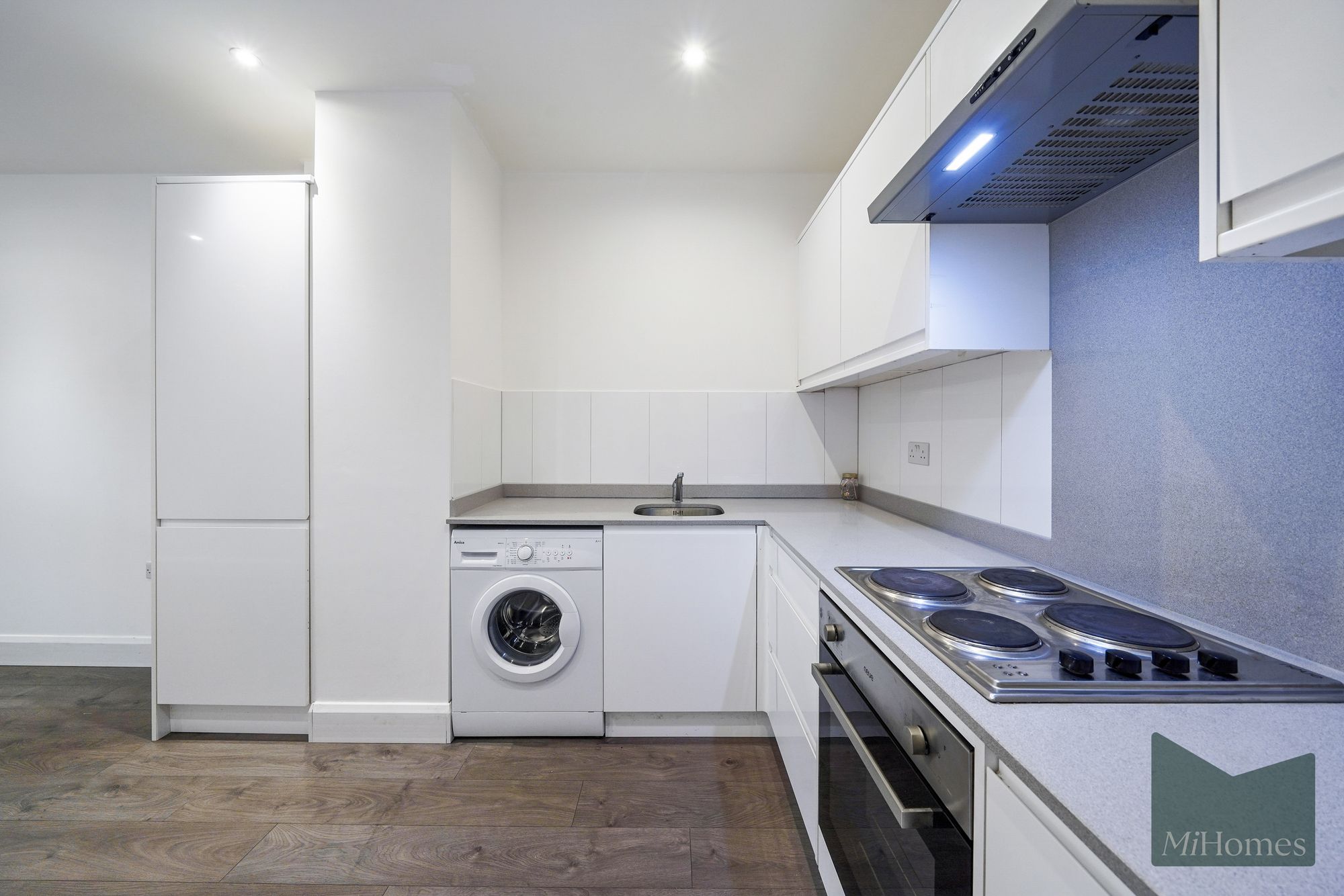 2 bed flat to rent in High Street, Key Point, EN6  - Property Image 2