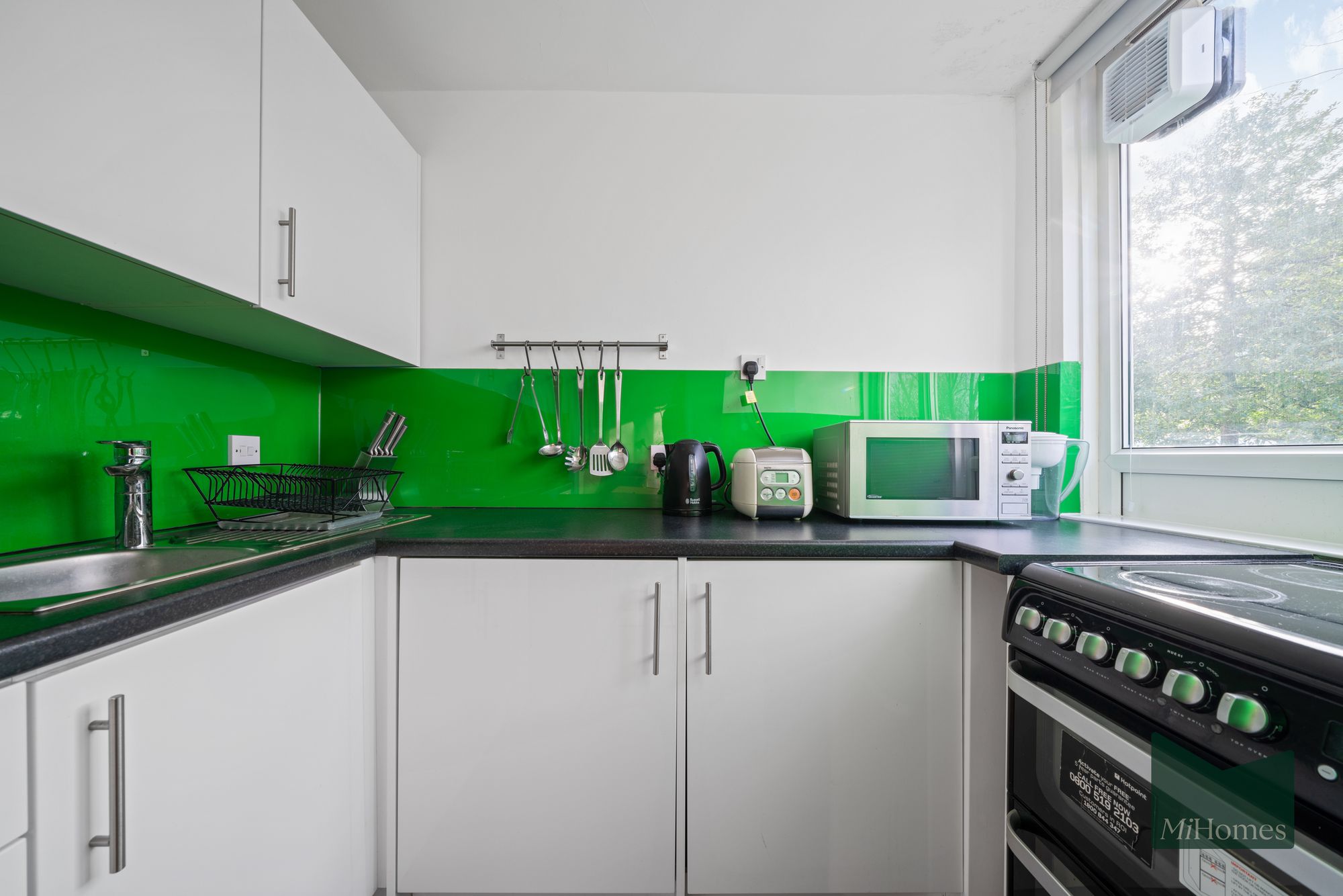 Studio flat for sale in Ashbourne Close, Ashbourne Court Ashbourne Close, N12  - Property Image 7