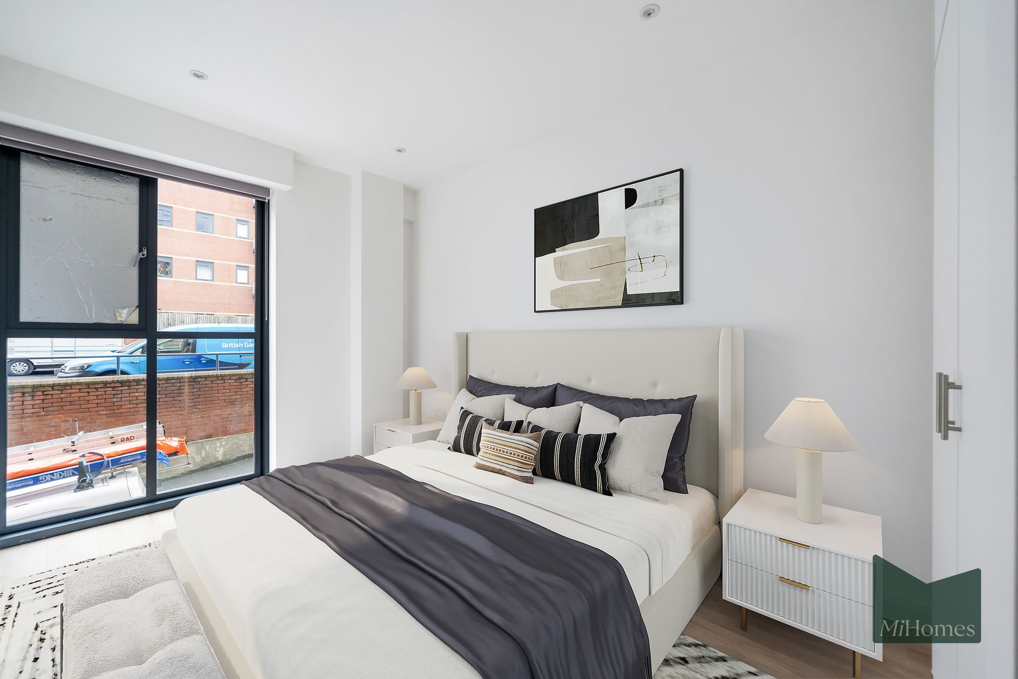 2 bed flat to rent in Bath Road, Slough, SL1 - Property Image 3