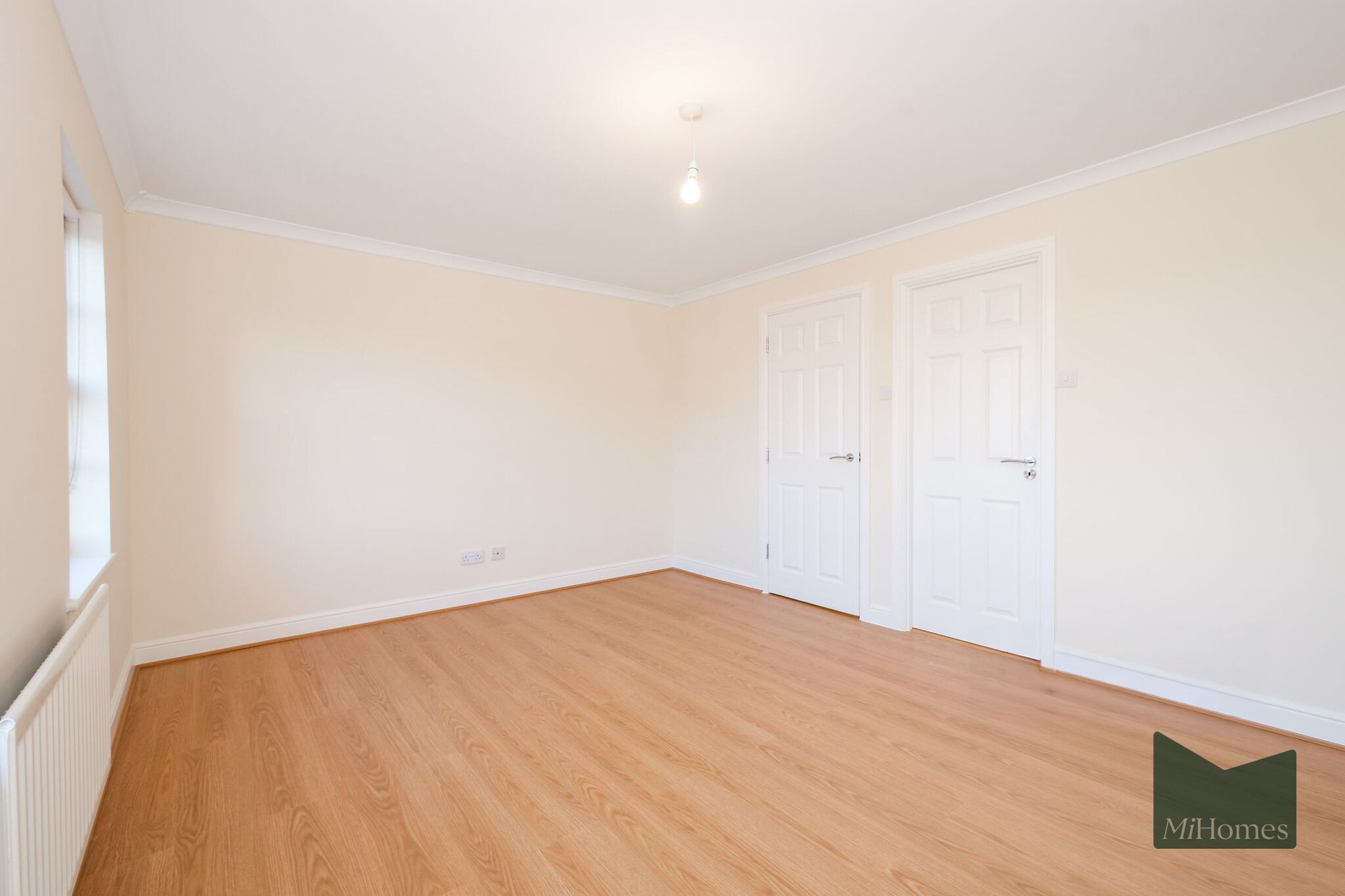 2 bed to rent in Anderson Close, London, N21  - Property Image 7