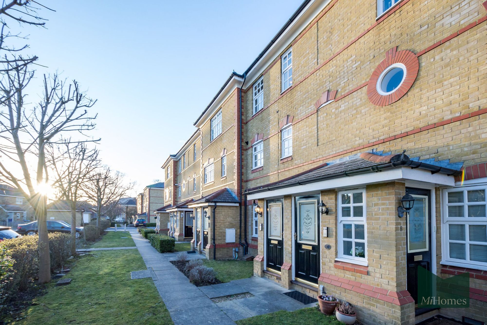 2 bed to rent in Anderson Close, London, N21  - Property Image 8