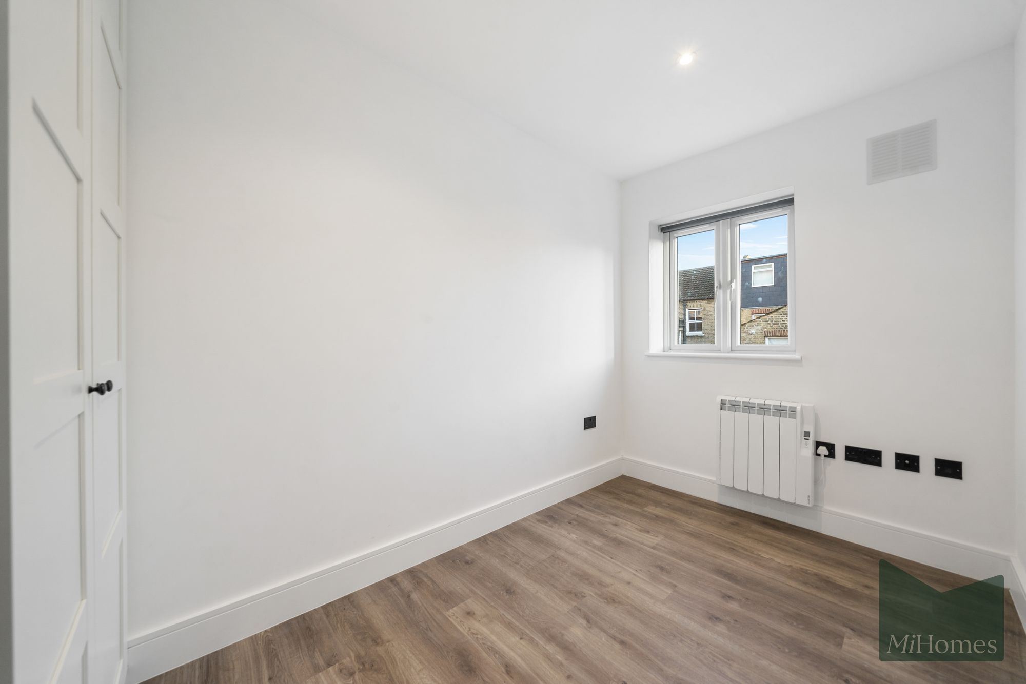 2 bed flat to rent in Hardy Passage, London, N22  - Property Image 7