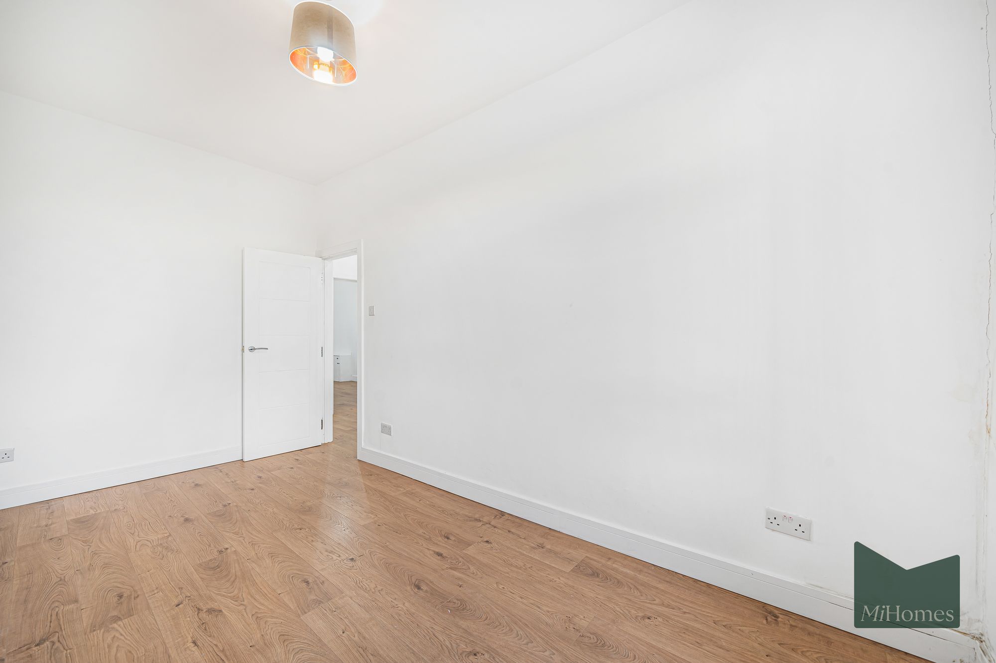 2 bed flat to rent in Turnpike Lane, London, N8 - Property Image 8