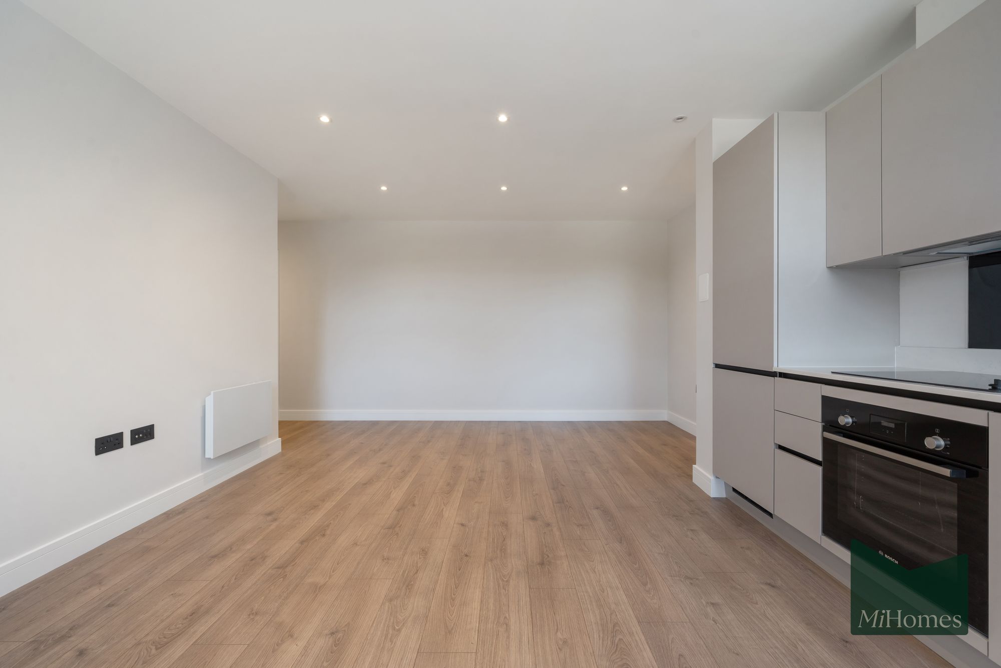 2 bed flat to rent in Lawn Lane, Hemel Hempstead, HP3 - Property Image 7