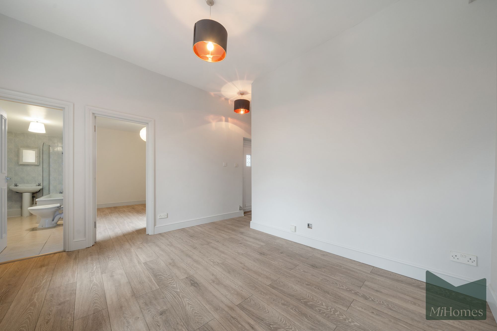 1 bed flat to rent in Stroud Green Road, London, N4  - Property Image 8